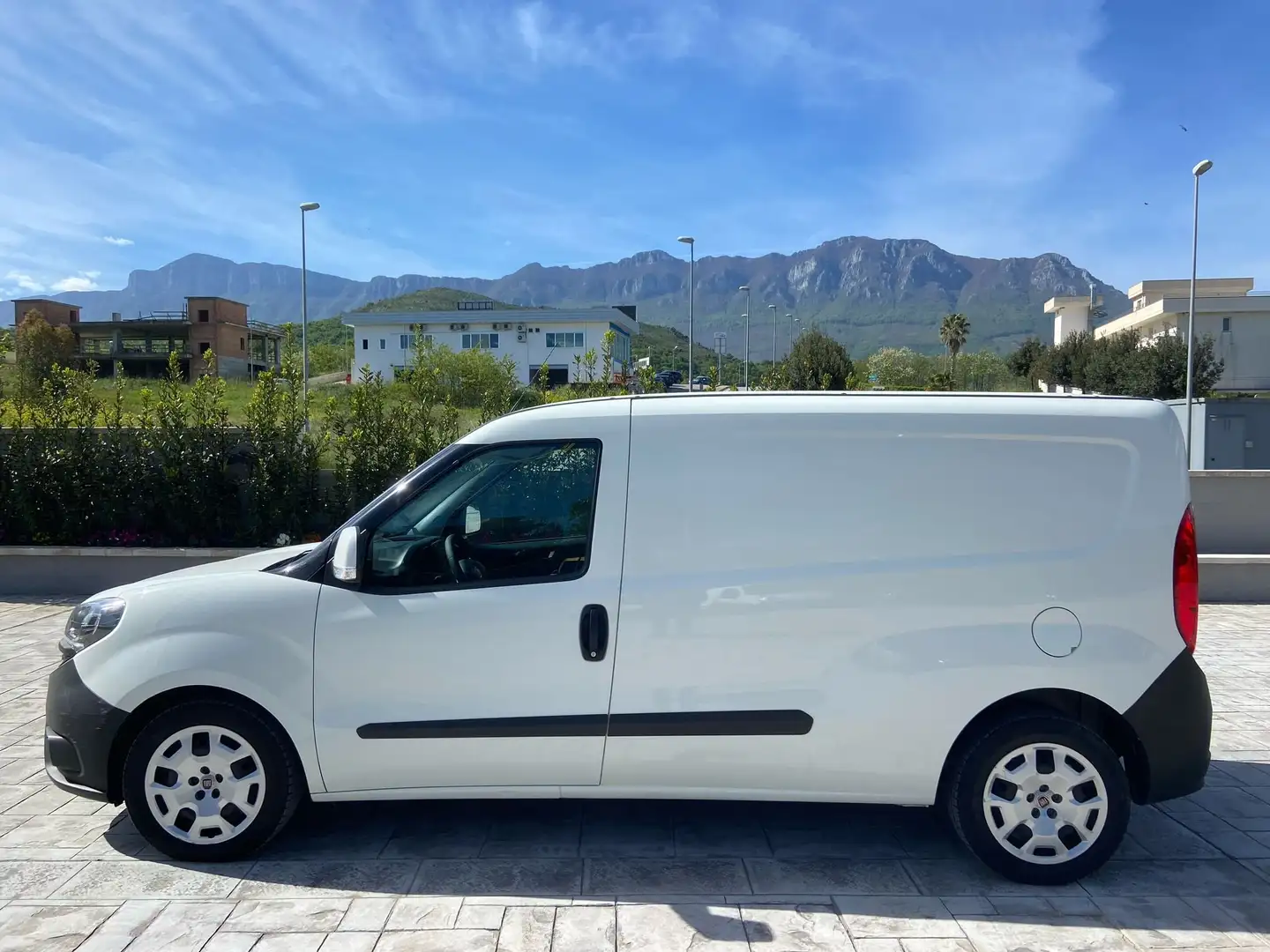 Fiat Doblo FIAT DOBLO MAXI 1.6 MJT 105CV - ALLESTITO Blanc - 2