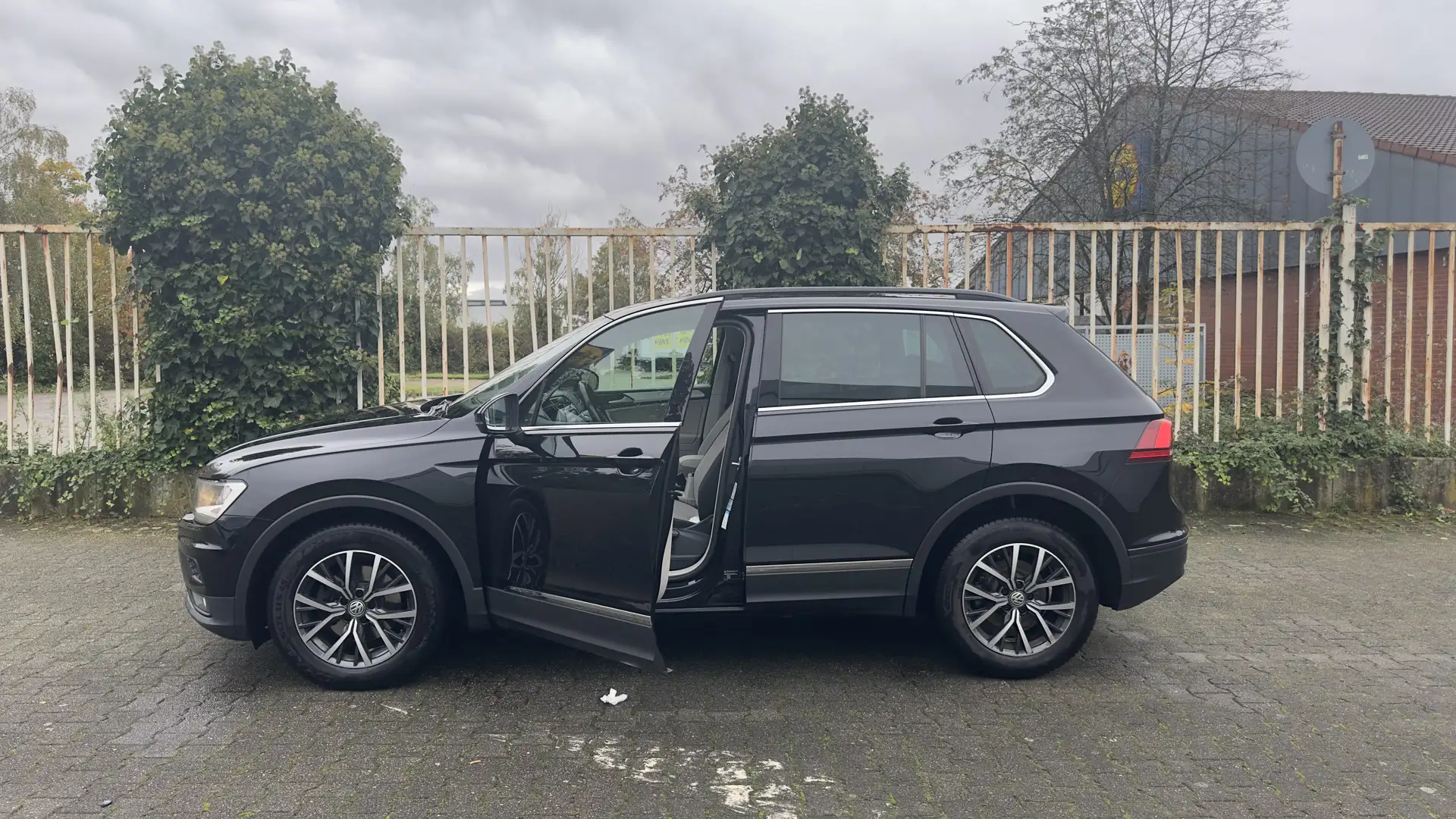 Volkswagen Tiguan 2.0 TDI SCR (BlueMotion Technology) DSG Trendline - 1