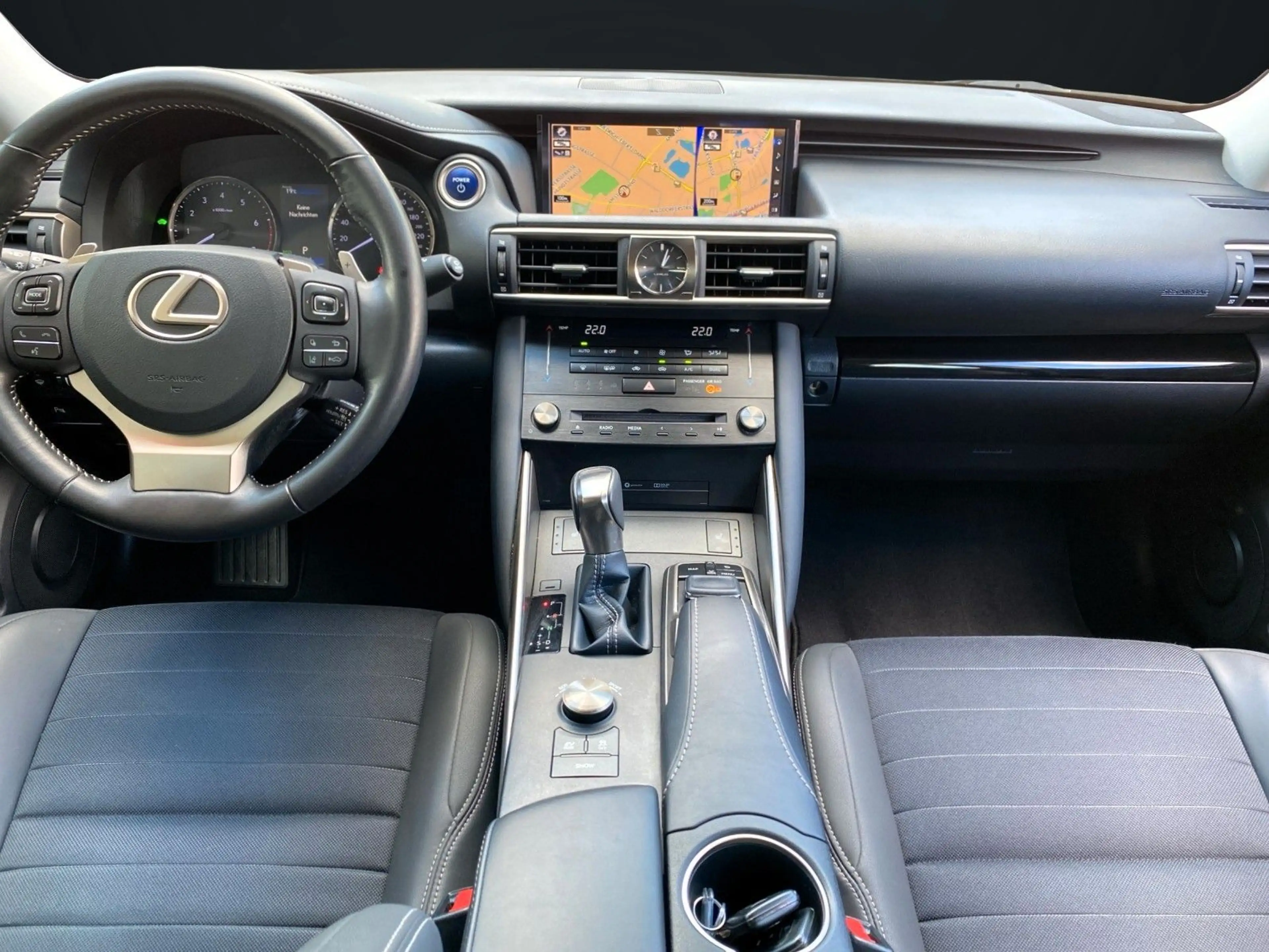 Lexus IS 300 h EXECUTIVE LINE NAVI-KAMERA-LED-ACC — photo 10