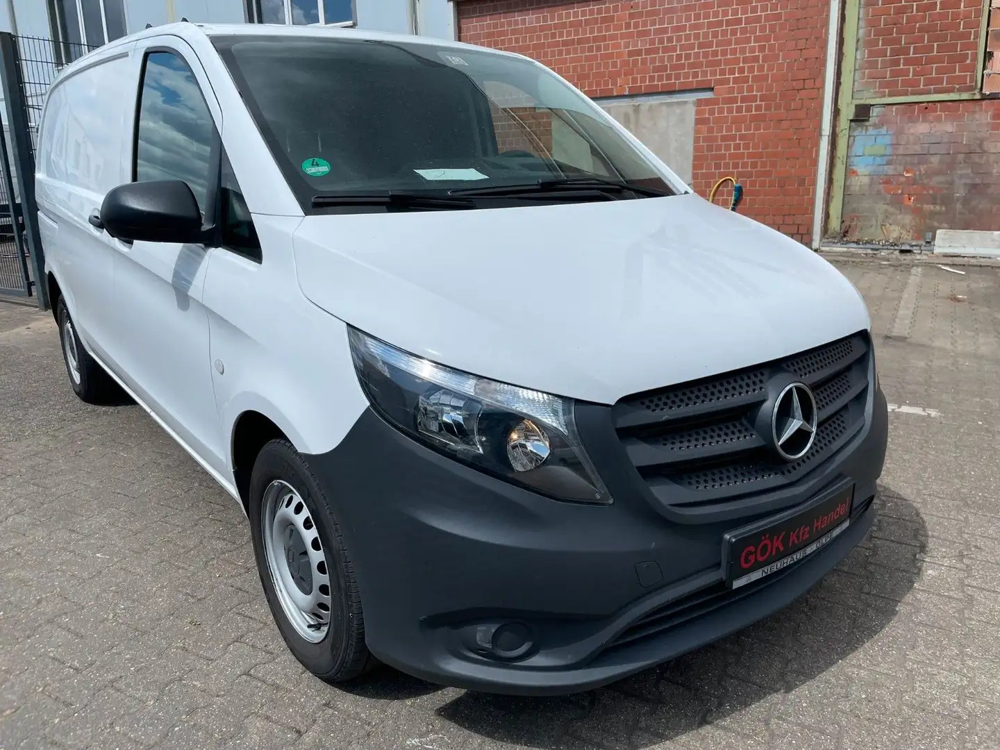 Mercedes-Benz Vito Kasten 116CDI/BT RWD kompakt Klima R Camera Blanc - 2
