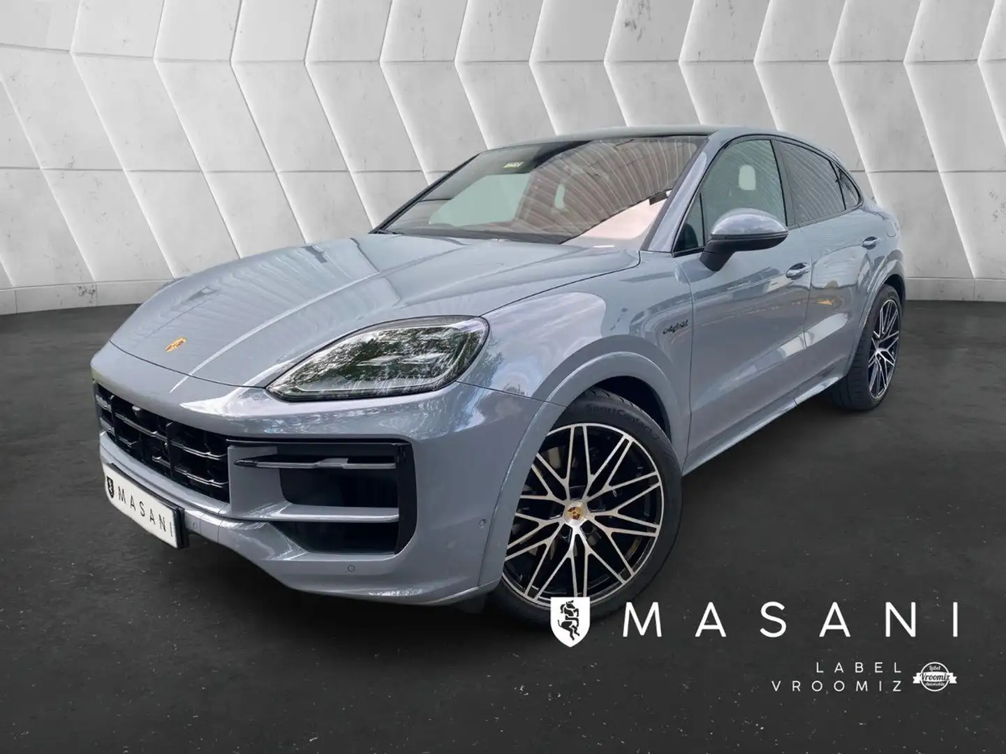 Porsche Cayenne coupe 2024 e-hybrid 4 roues directrices Gris - 1