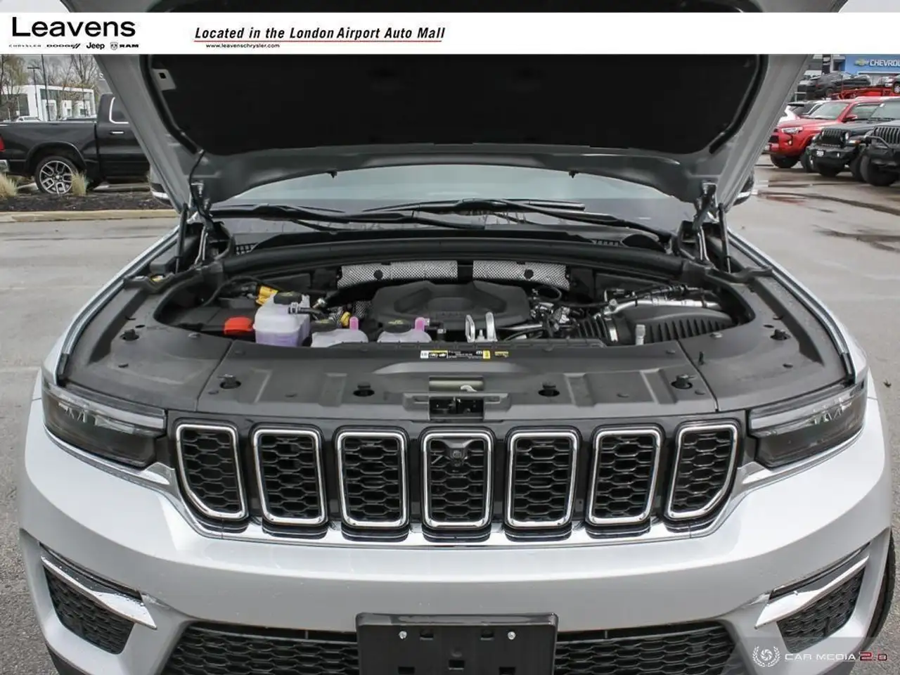 Jeep Grand Cherokee снимка Jeep Grand Cherokee