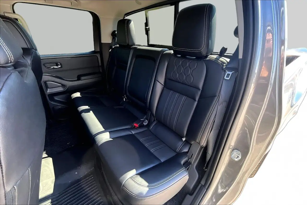 Nissan Frontier снимка Nissan Frontier