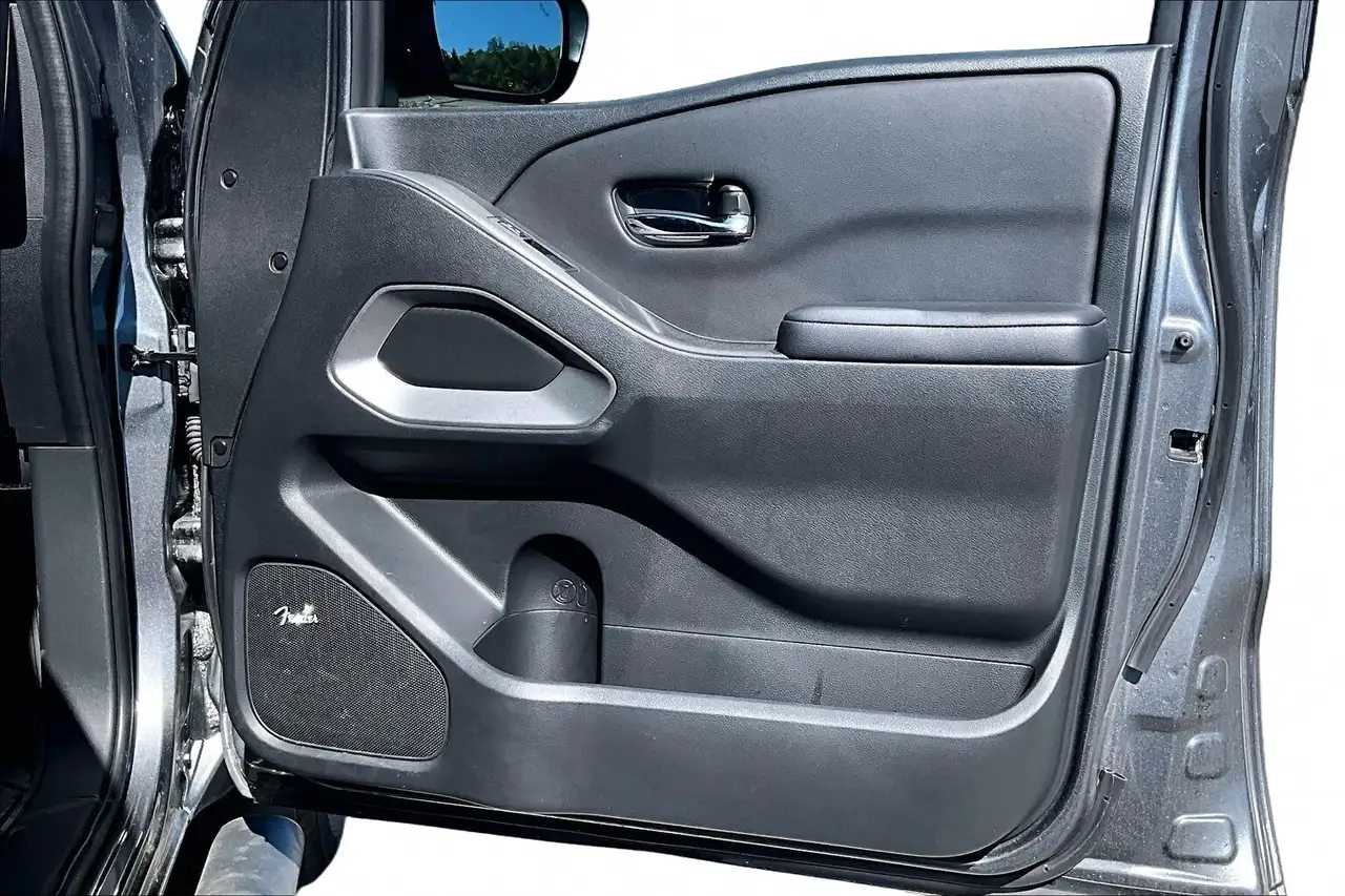 Nissan Frontier снимка Nissan Frontier