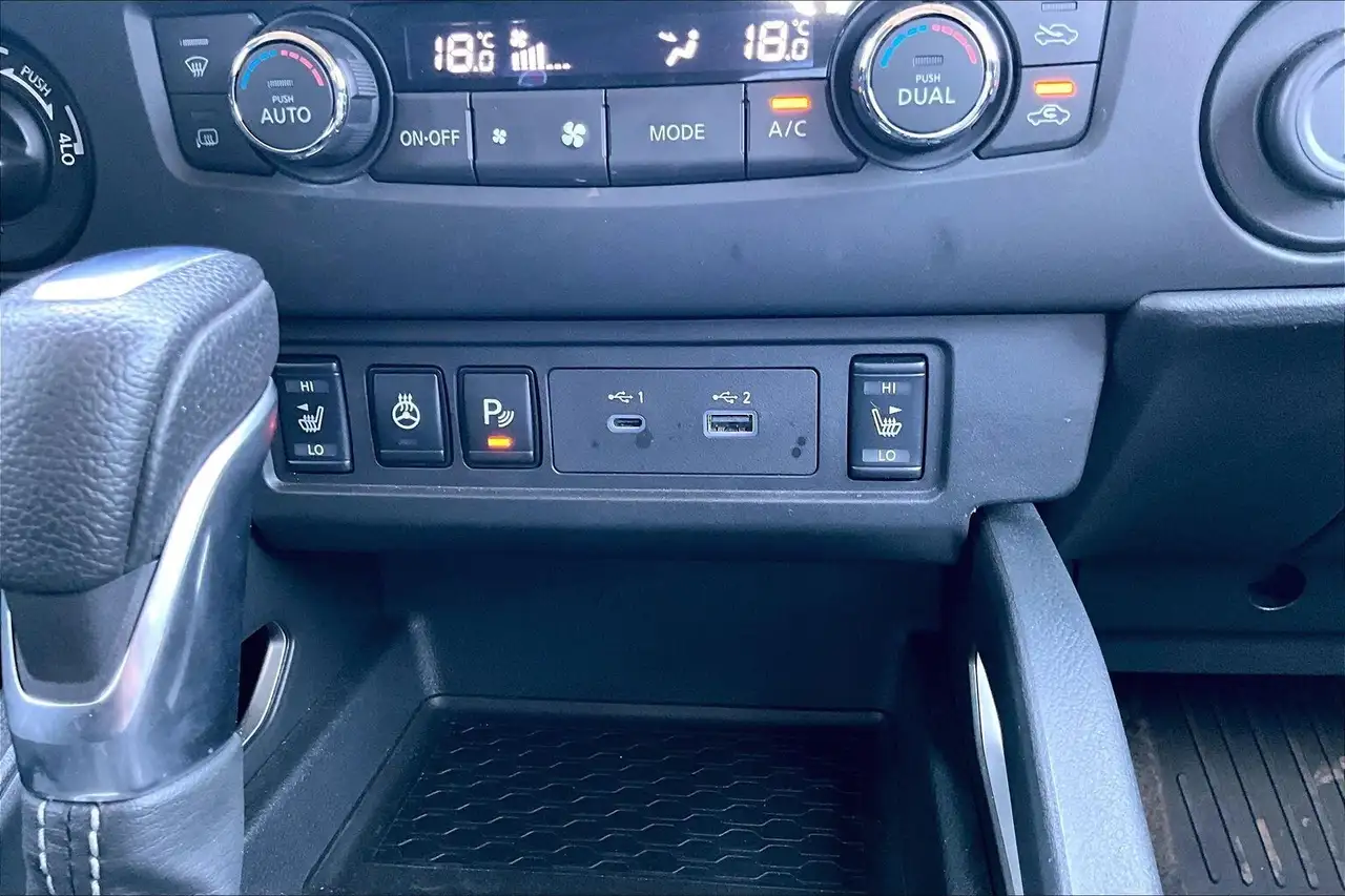 Nissan Frontier снимка Nissan Frontier