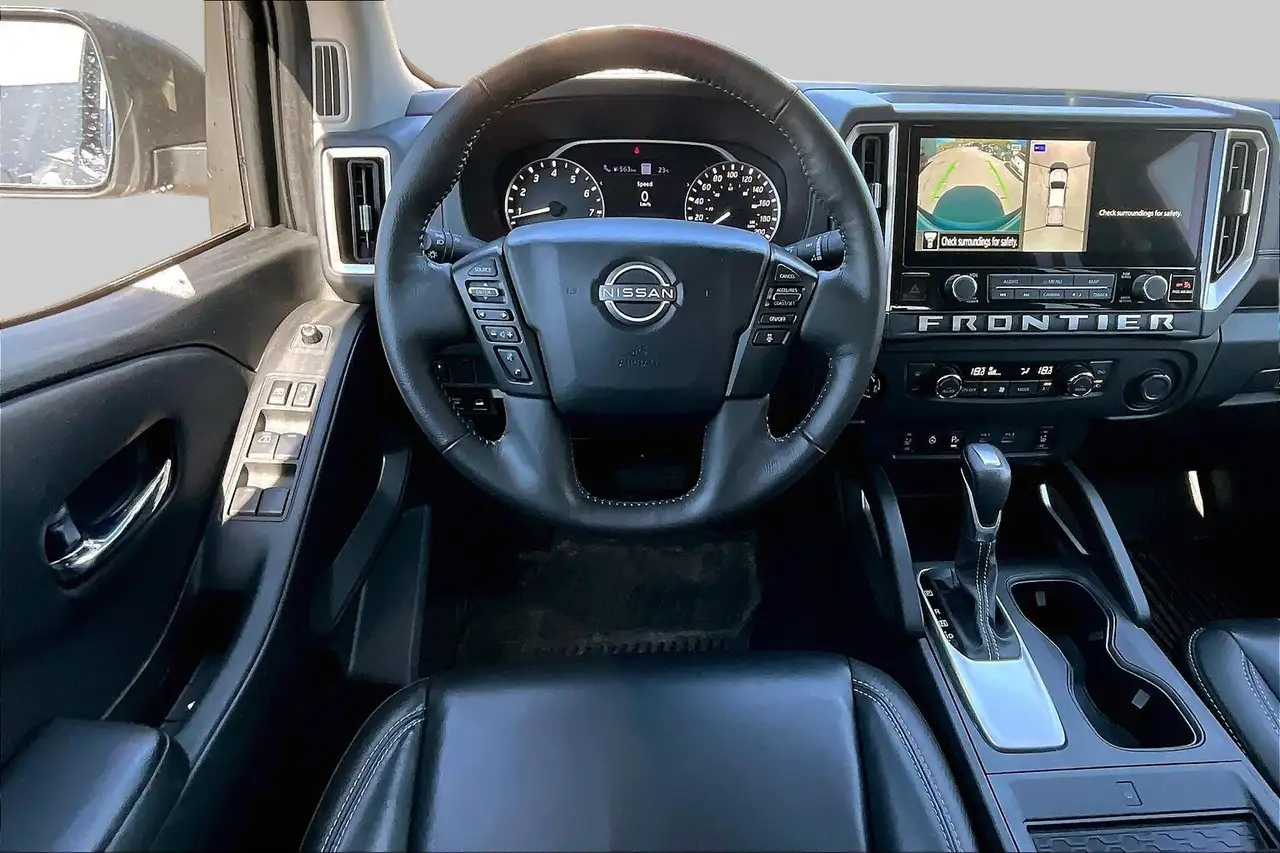 Nissan Frontier снимка Nissan Frontier