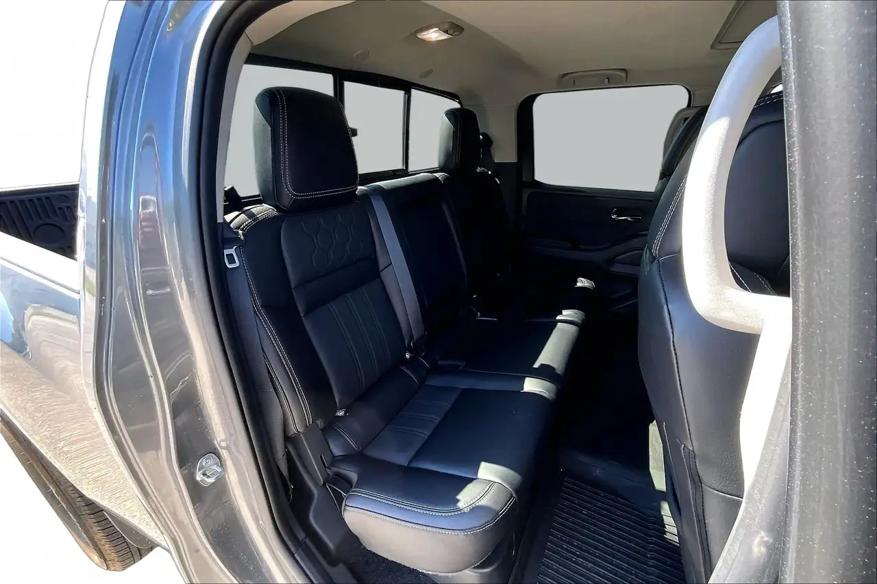 Nissan Frontier снимка Nissan Frontier
