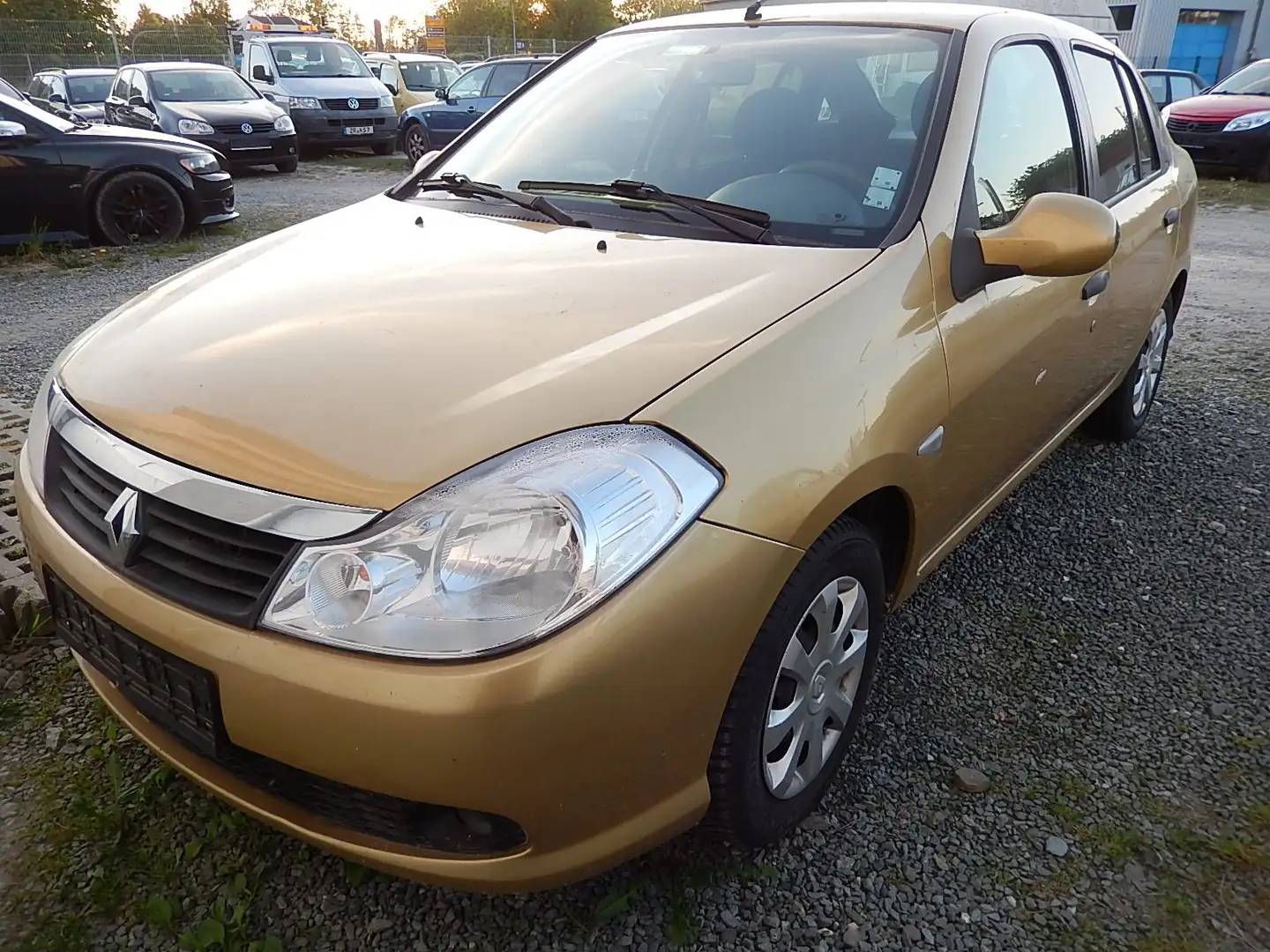 Renault Thalia Symbol Gas/Benzin Золотий - 1