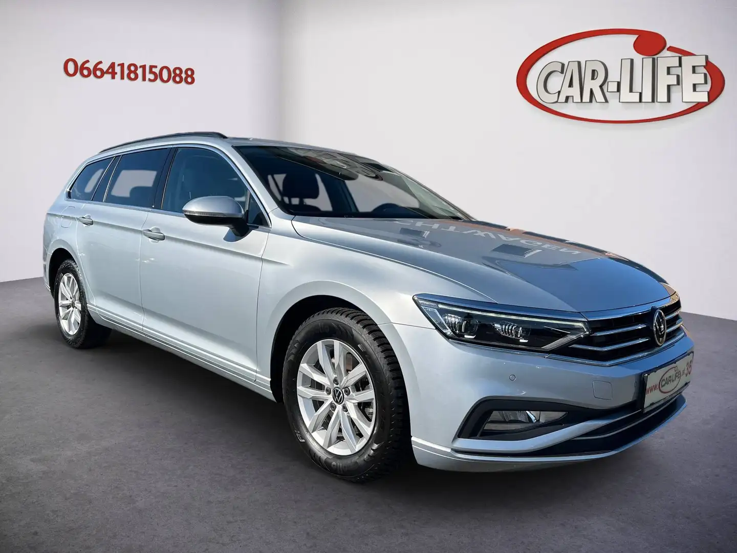Volkswagen Passat Variant Business Silber - 2
