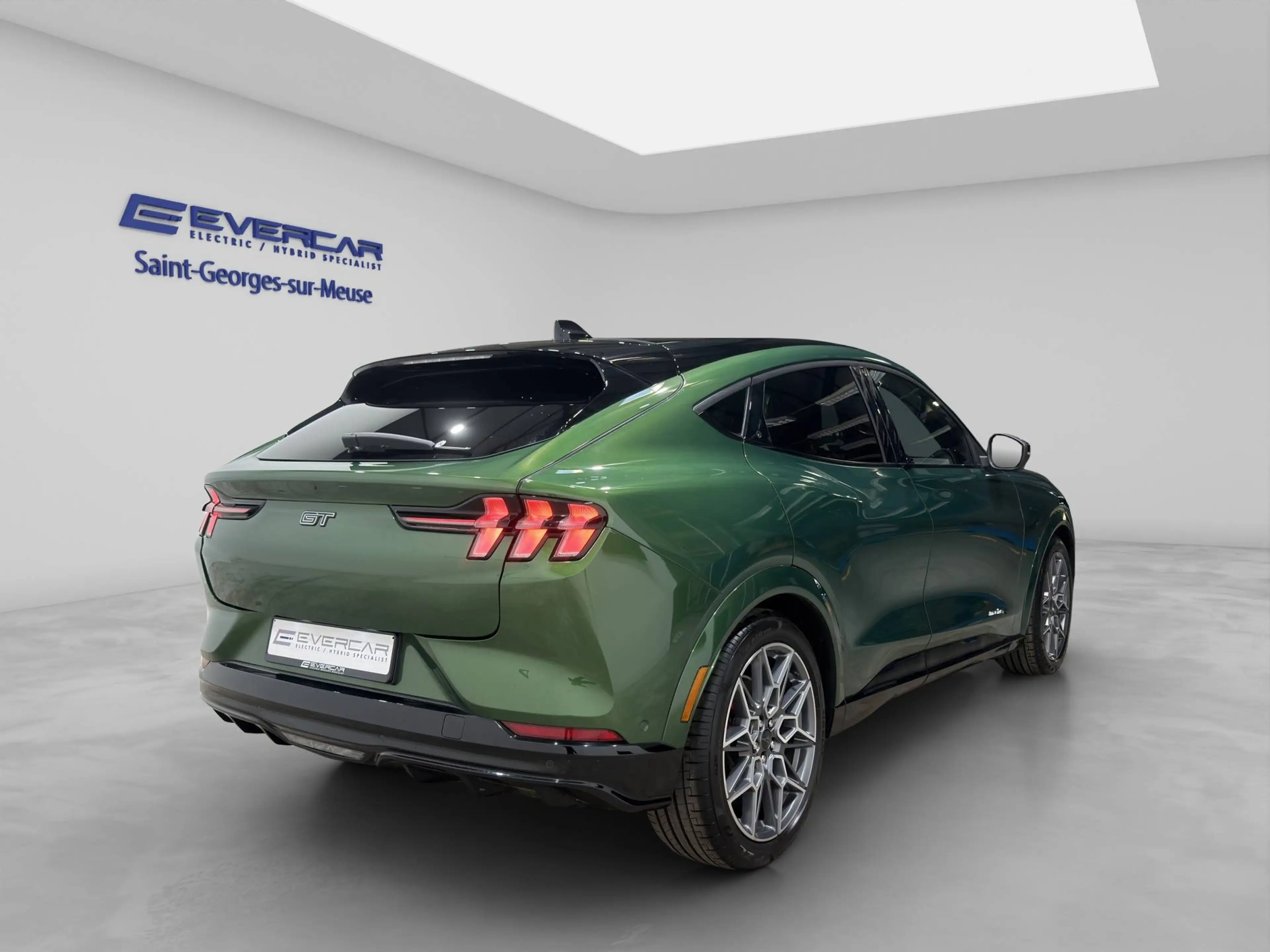 Ford Mustang Mach-E 99 kWh AWD GT Extended Range GT ***HEATED/VENTILATED SEATS*PANORAMIC ROOF*BANG&OLUFSEN*** — photo 4