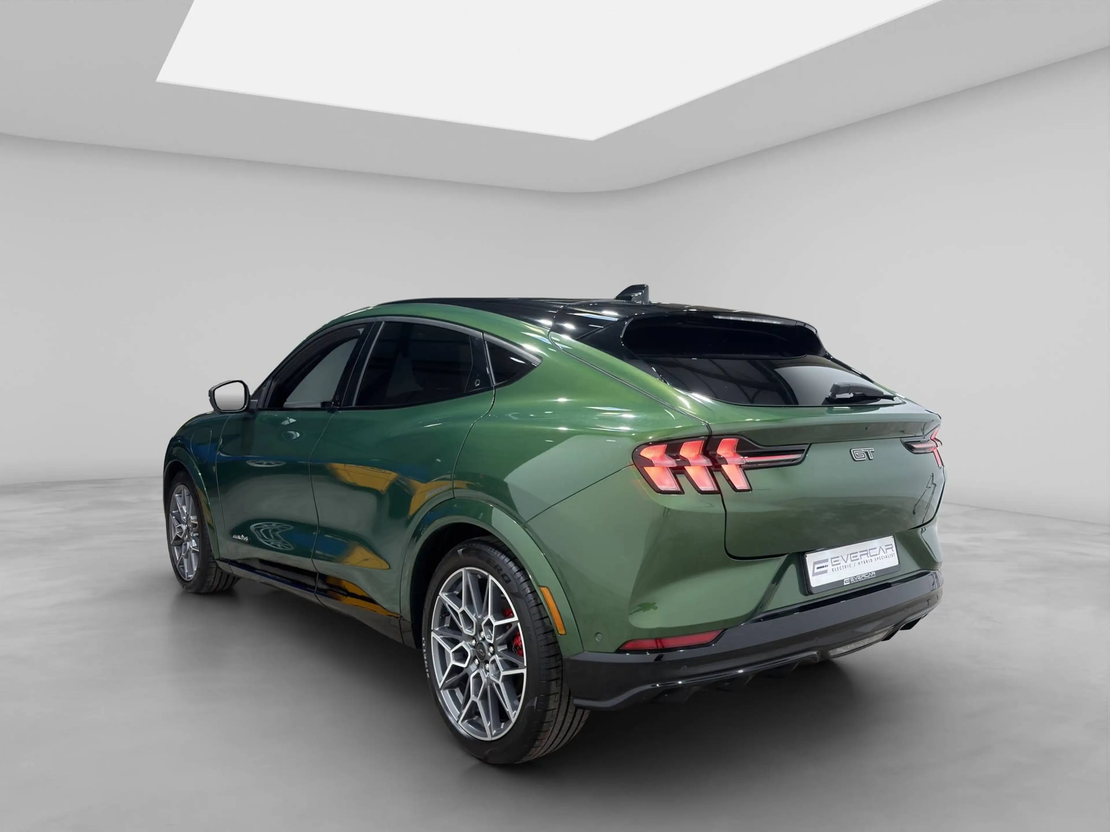 Ford Mustang Mach-E 99 kWh AWD GT Extended Range GT ***HEATED/VENTILATED SEATS*PANORAMIC ROOF*BANG&OLUFSEN*** — photo 6