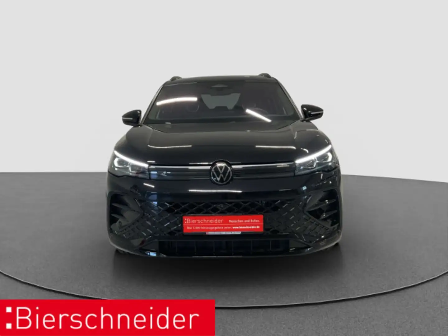 Volkswagen Tiguan 2.0 TDI DSG 4Mo R-Line Black AHK PANO STH Schwarz - 2