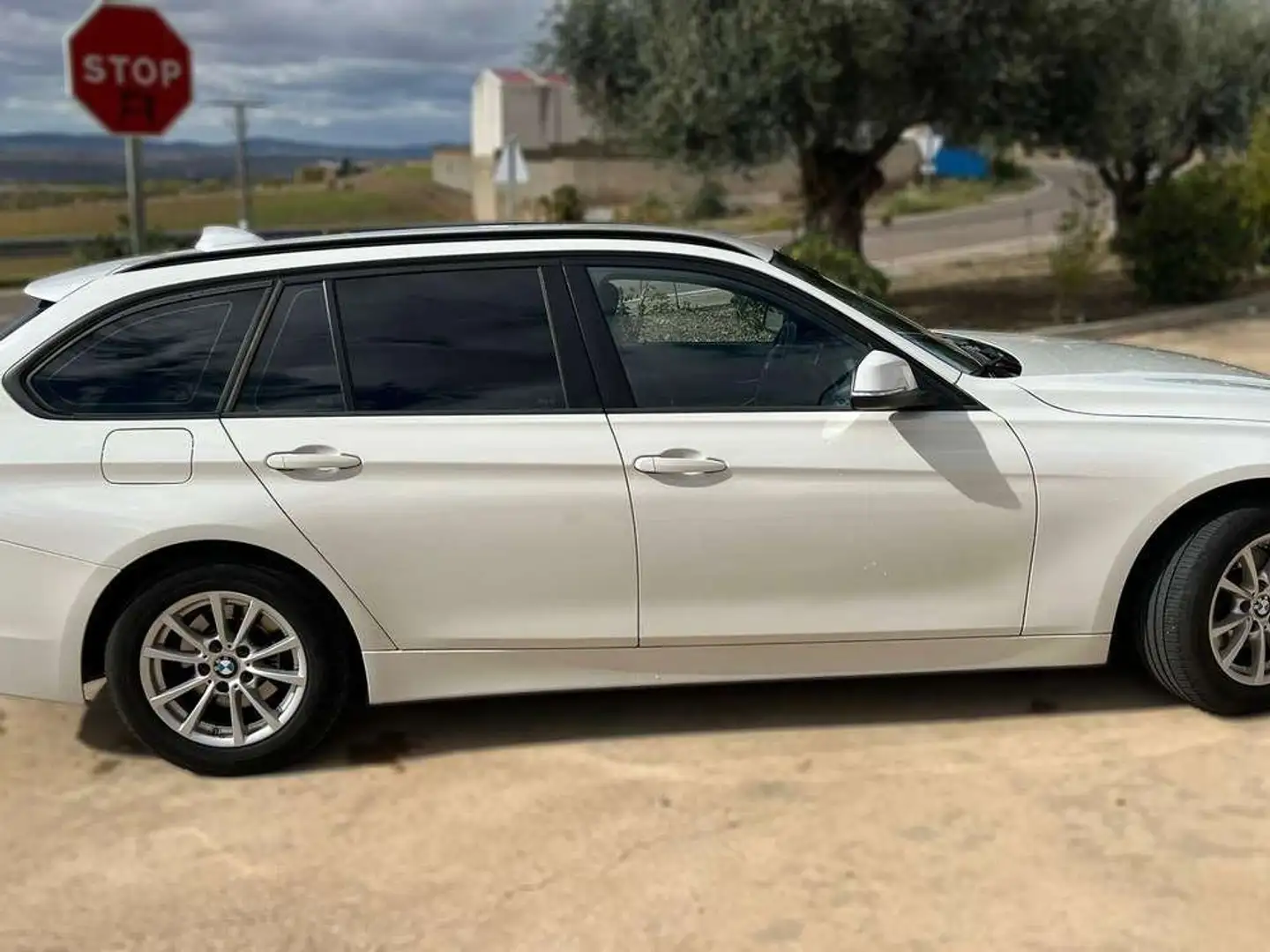 BMW 320 320dA Touring Efficient Dynamics Blanco - 2
