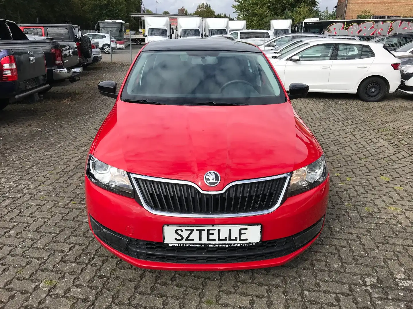Skoda Rapid/Spaceback 1.2 Spaceback Style Plus*PANO*TEMPOMAT*SHZ Rot - 2