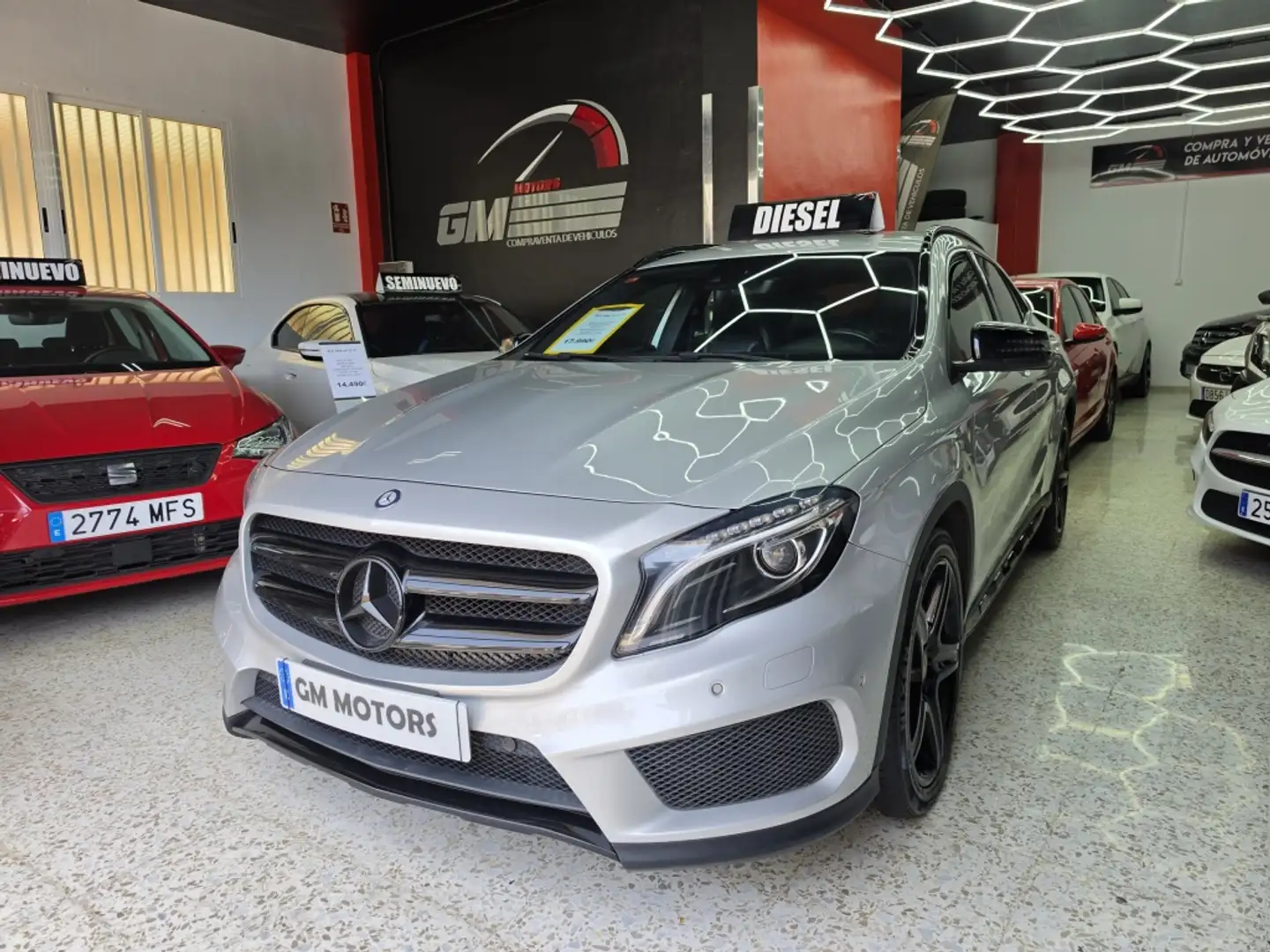 Mercedes-Benz GLA 200 200CDI AMG Line Blanco - 2