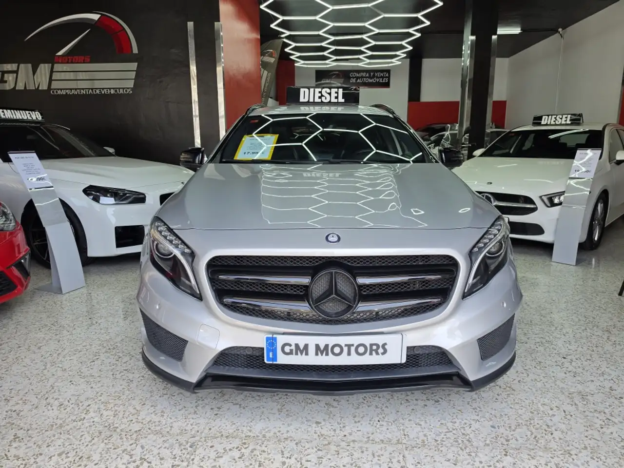 Mercedes-Benz GLA 200