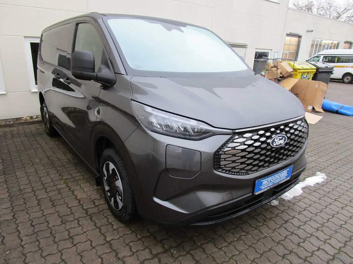 Ford Transit Custom 320 elektrisch L1 HA Trend 82,5 kWh Grau - 1