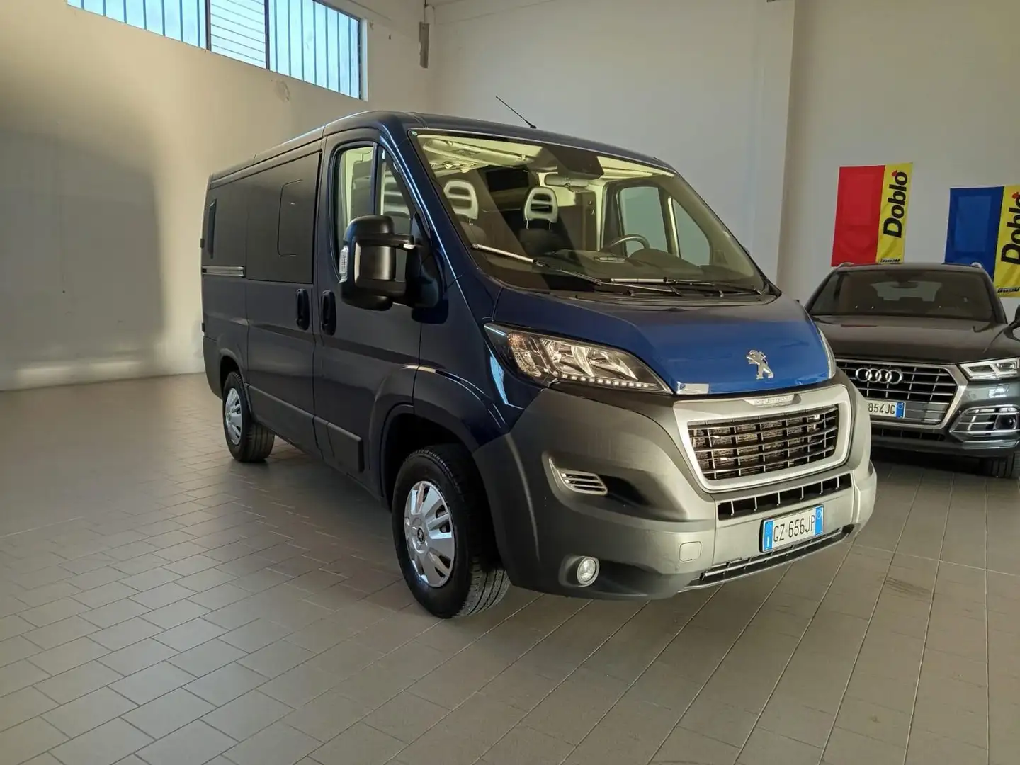 Peugeot Boxer Boxer 330 2.0 BlueHDi/110CV FAP PC-TN Combi Comfo - 2