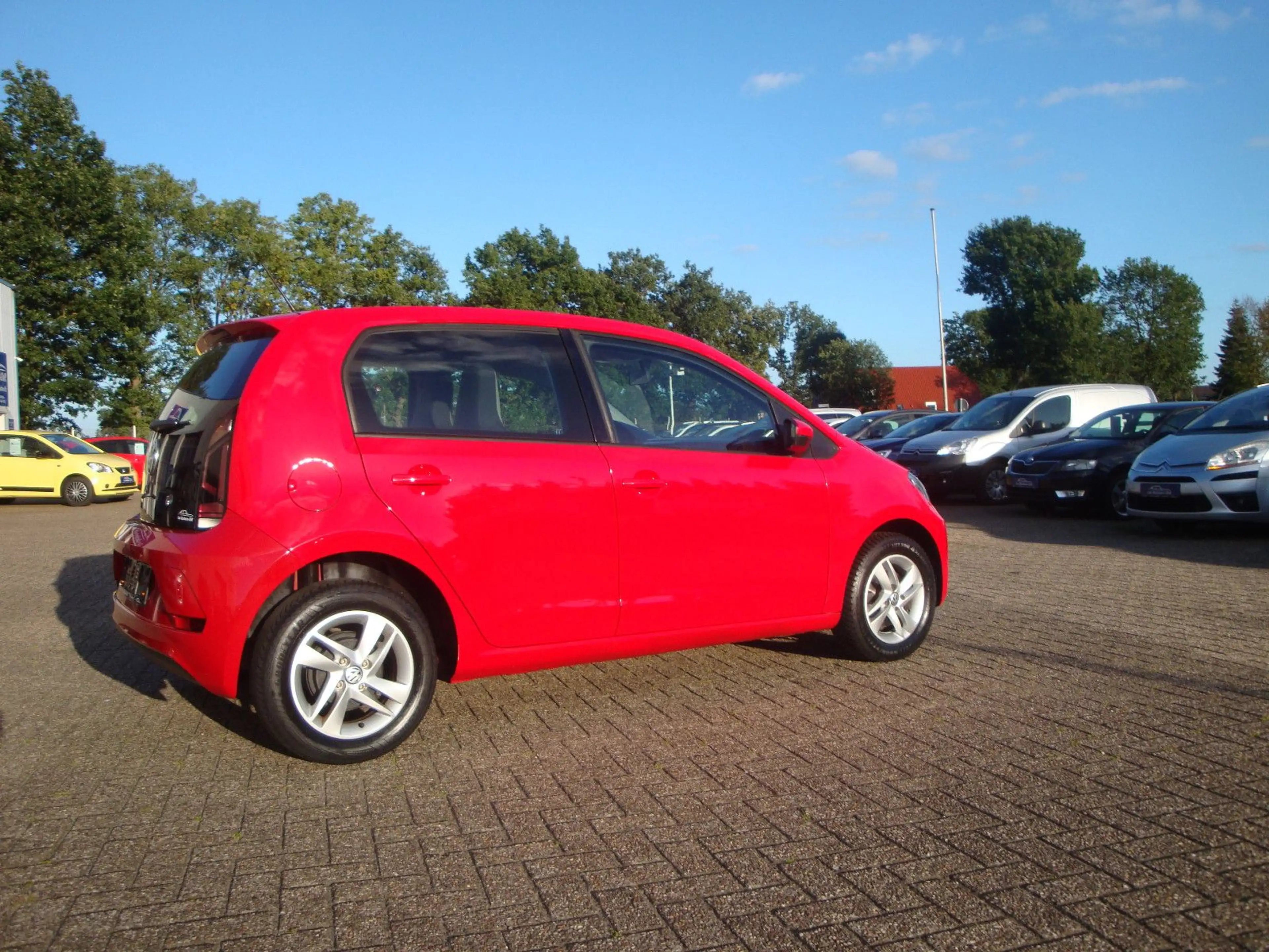 Volkswagen up! move up! — photo 3