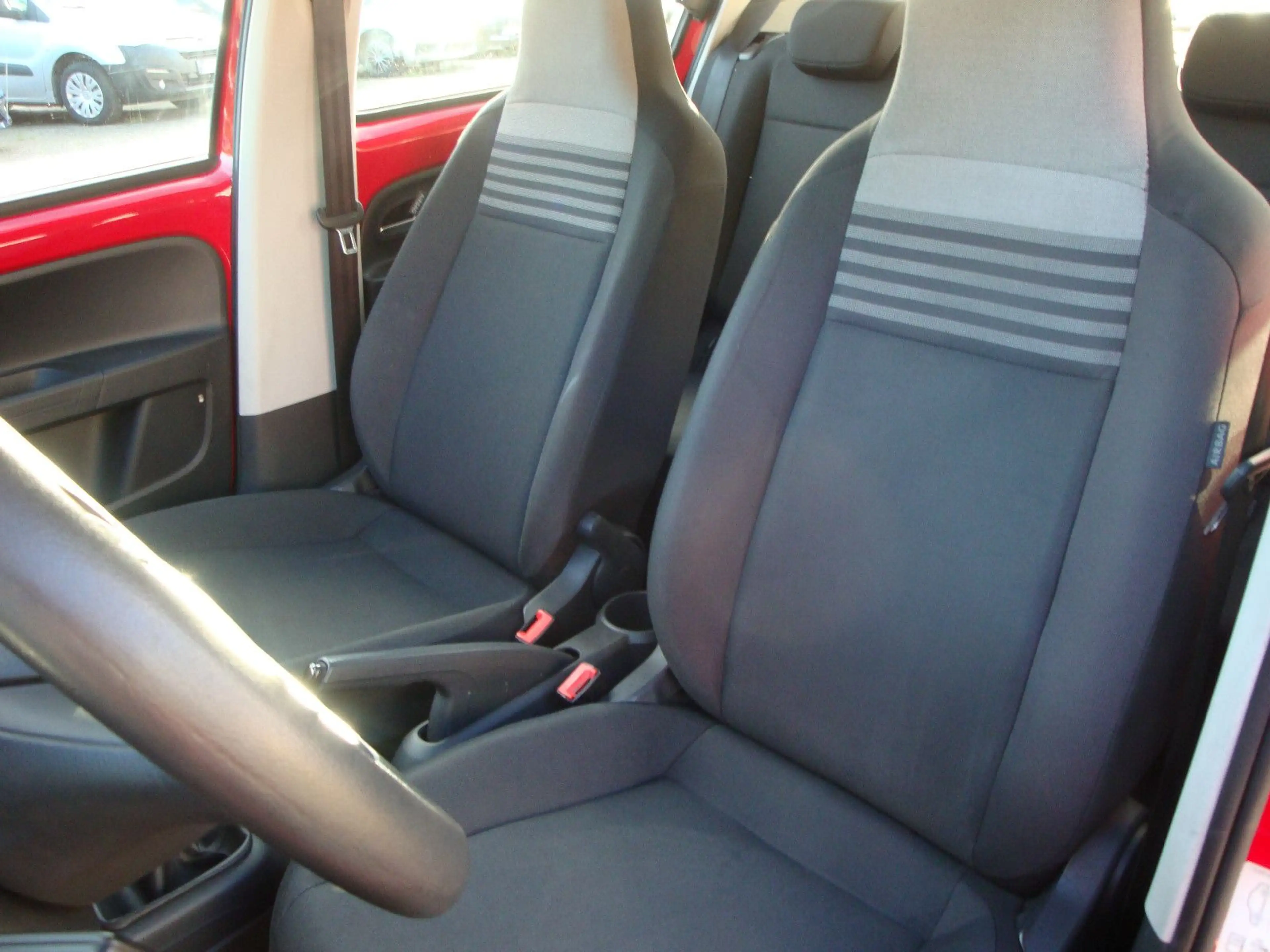 Volkswagen up! move up! — photo 11