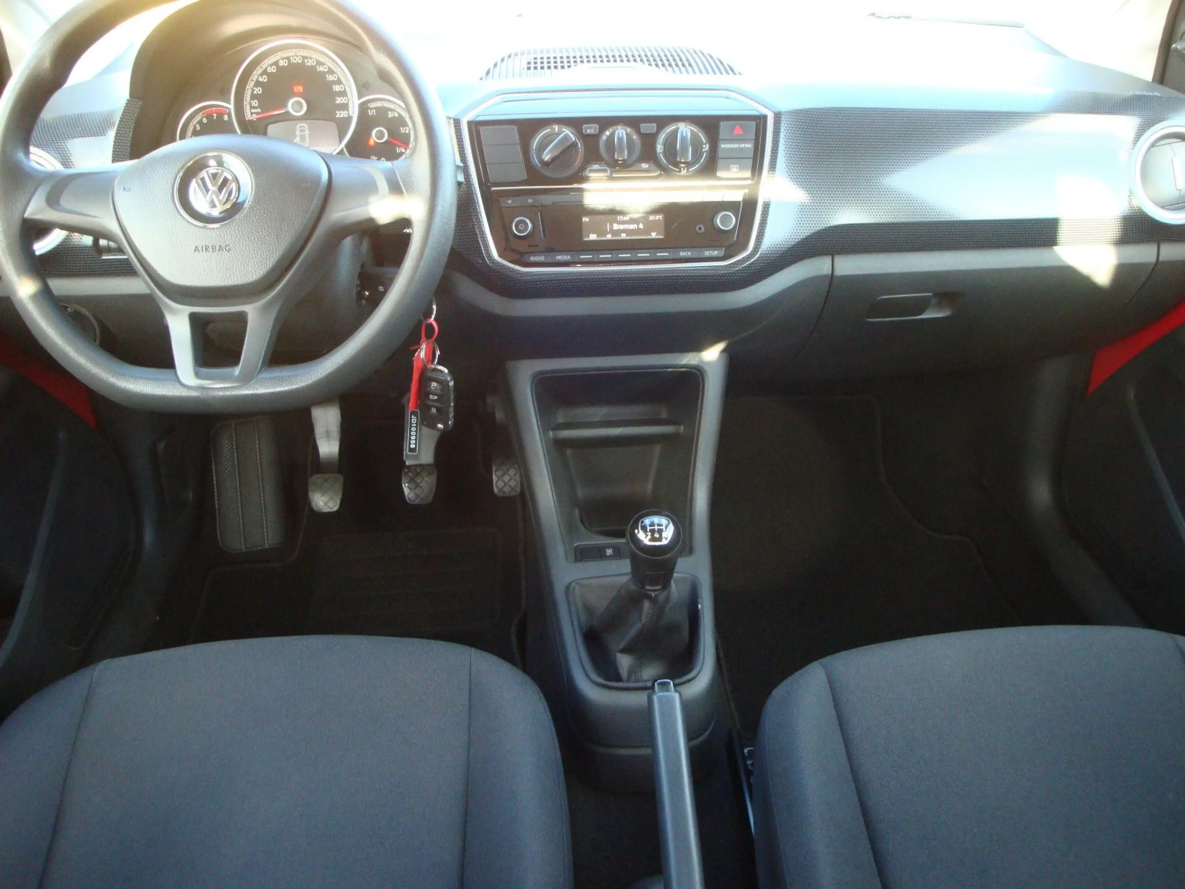 Volkswagen up! move up! — photo 10