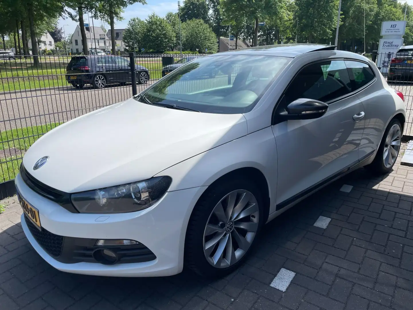 Volkswagen Scirocco 2.0 TSI Highline Plus 250 PK PANO NAVI AIRCO 18" Blanco - 1