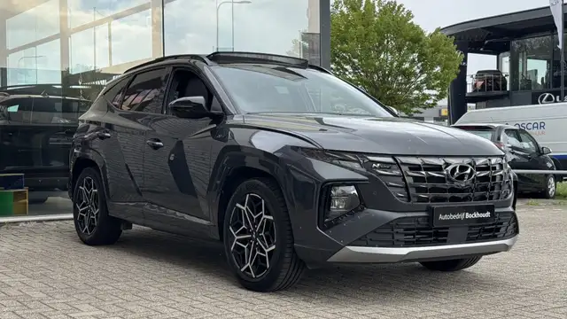 Hyundai Tucson view 3