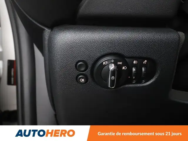 MINI Hatch view 29