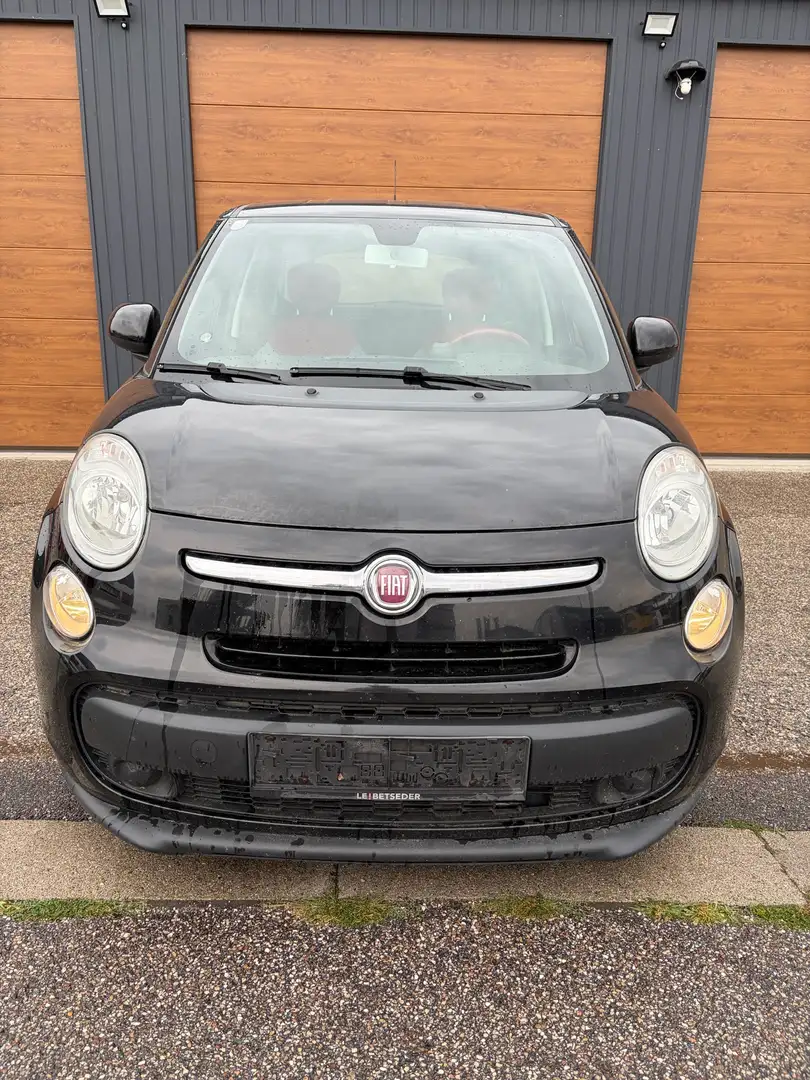 Fiat 500L 1,6 Multijet II 85 Start&Stop Pop Star Dualogic St Schwarz - 1