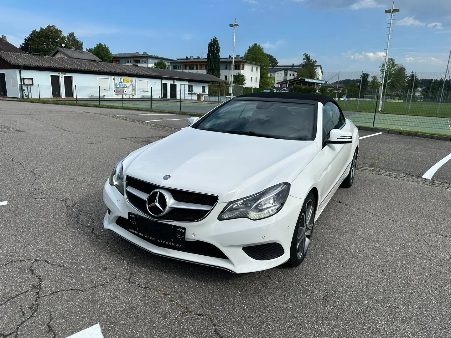 Mercedes-Benz E 220 E 220 BlueTEC Cabrio *Aut.*Navi*Teilleder*PDC*el.Variodach*Sportpaket*Absolut ROSTFREI* Weiß - 1