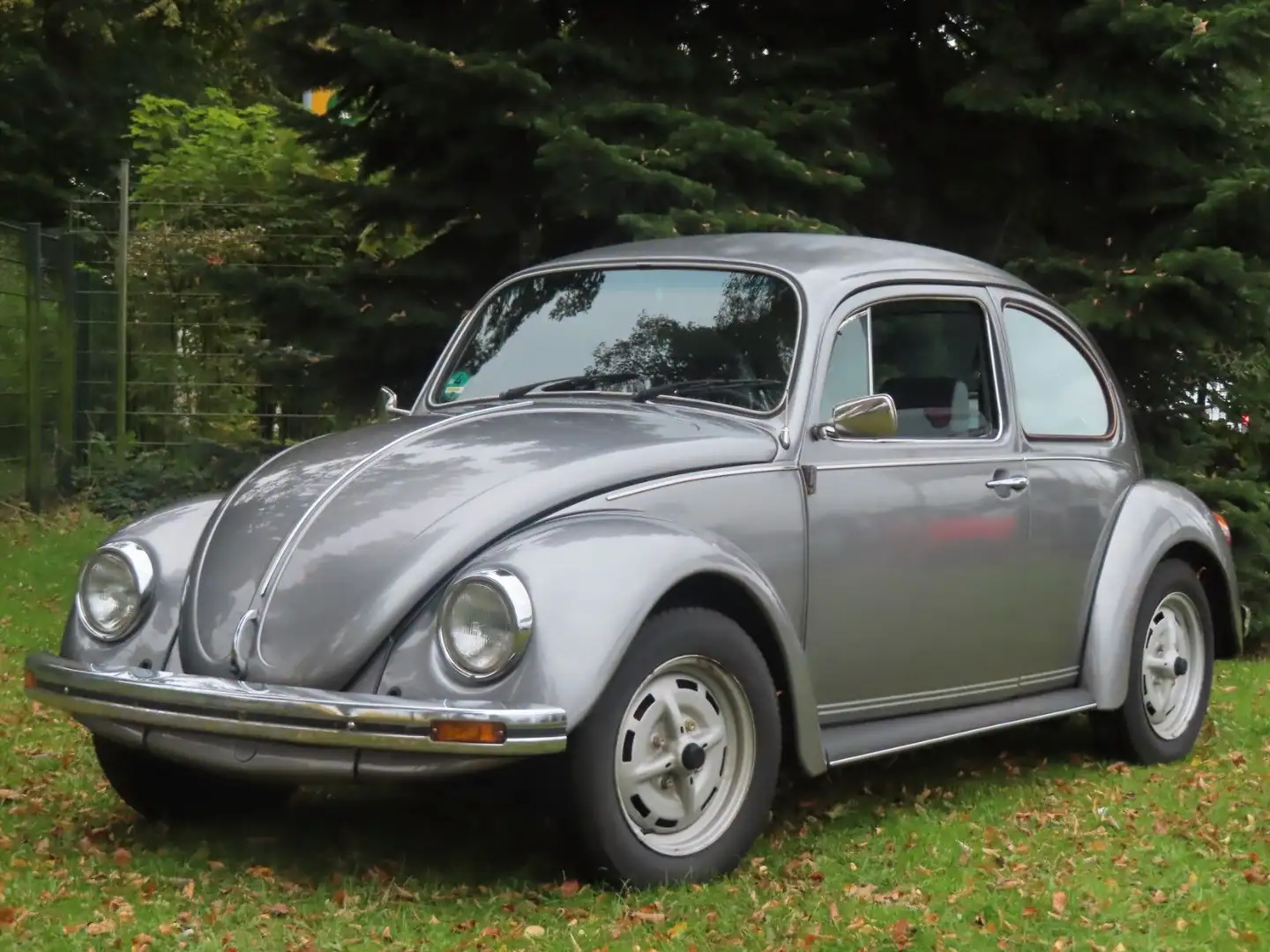 Volkswagen Käfer Jubi 50 Jahre einer der letzten EZ 11/1986 Grau - 1