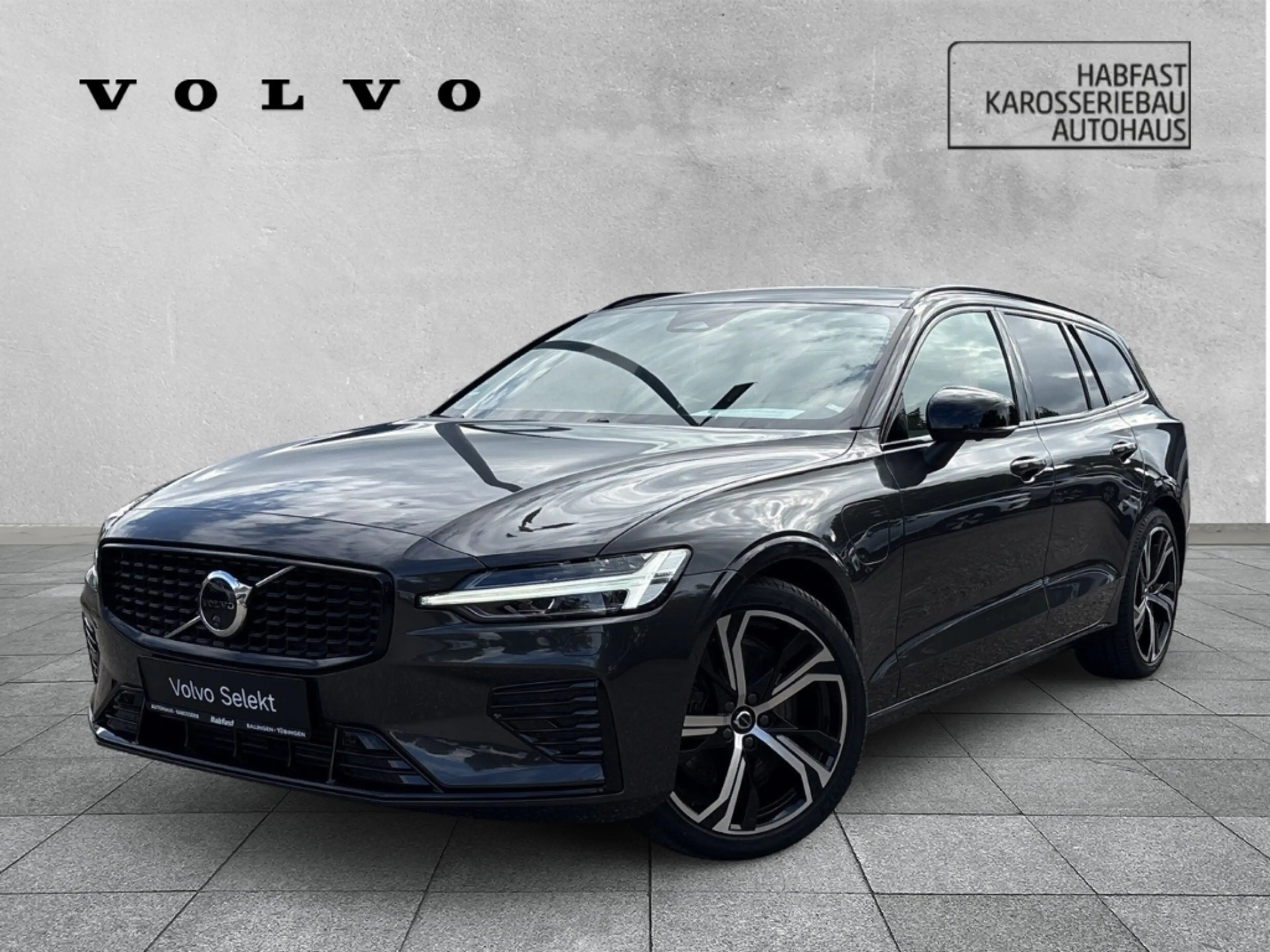 Volvo V60 Kombi Plus T8 Dark Plug-In Hybrid AWD StandHZG Led