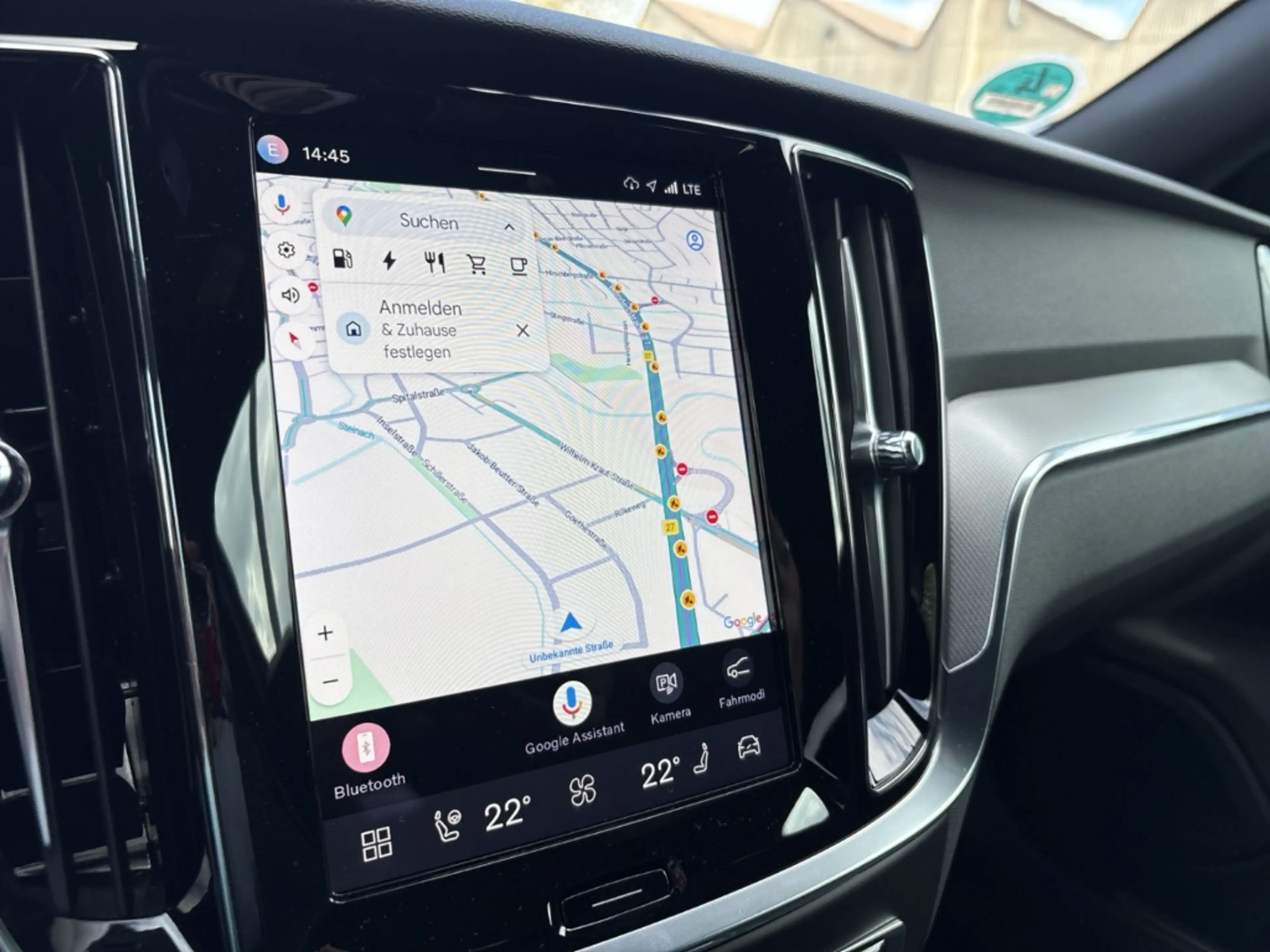 Volvo V60 Kombi Plus T8 Dark Plug-In Hybrid AWD StandHZG Led — photo 13