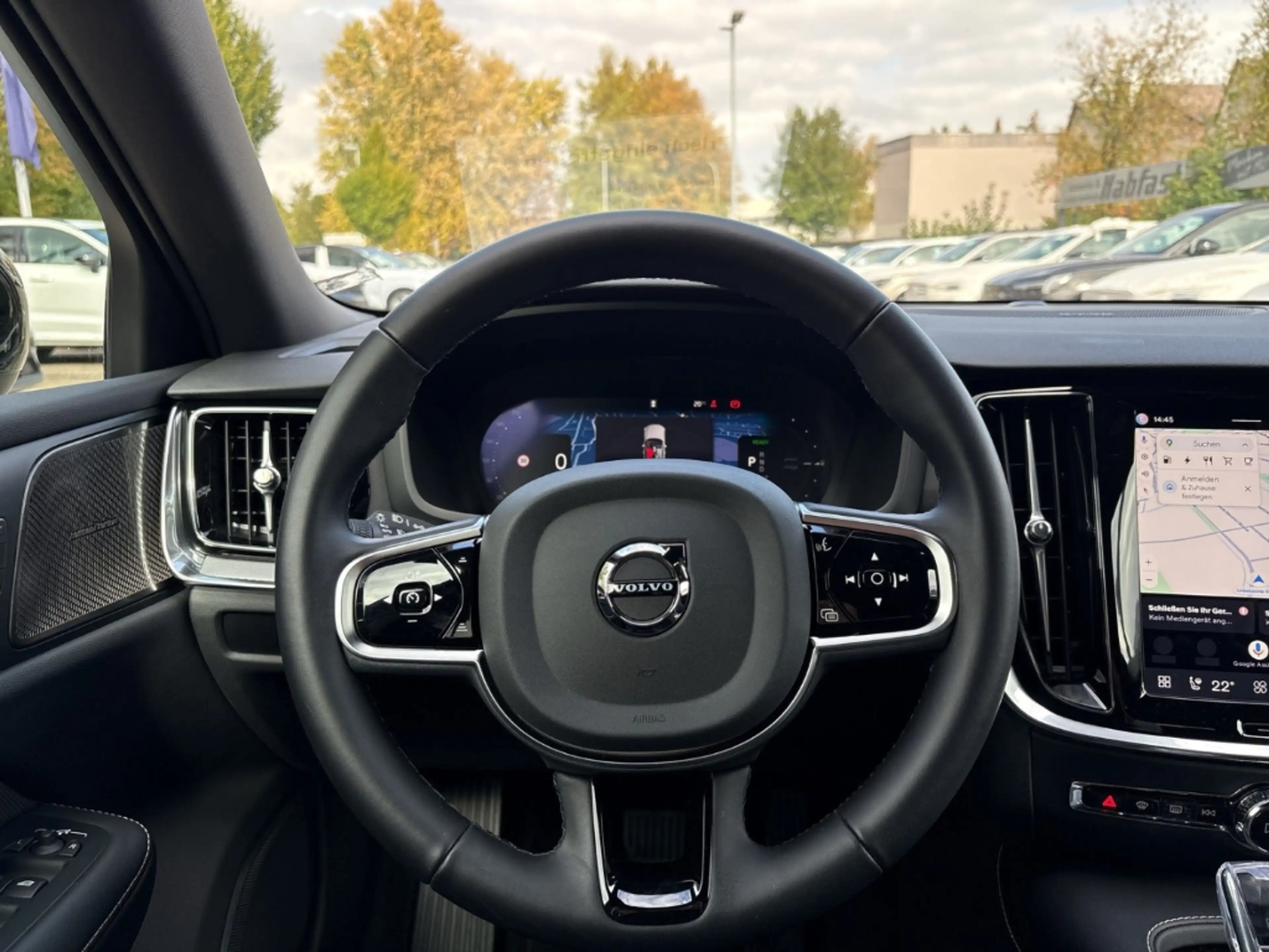 Volvo V60 Kombi Plus T8 Dark Plug-In Hybrid AWD StandHZG Led — photo 14