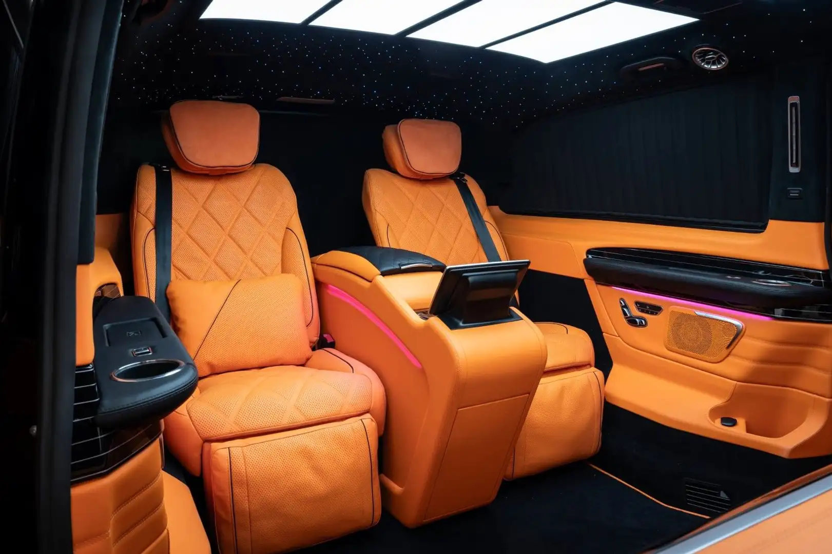 Mercedes-Benz V 300 d Aut. VIP extralang Noir - 2