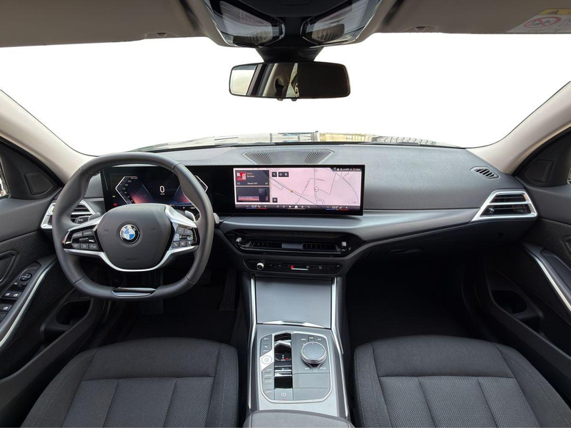 BMW 318 i G21 Touring Aut. | WIDESCREEN | RF-KAMERA — photo 8