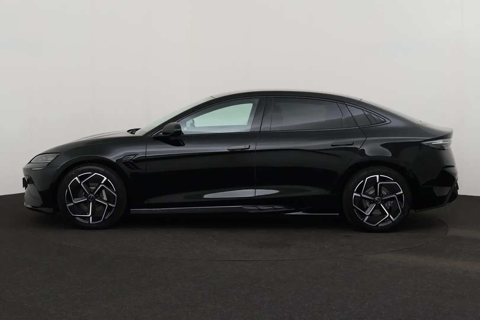 BYD Seal EXCELLENCE AWD 82.5 kWh + A/T + CARPLAY + LEDER + Noir - 2