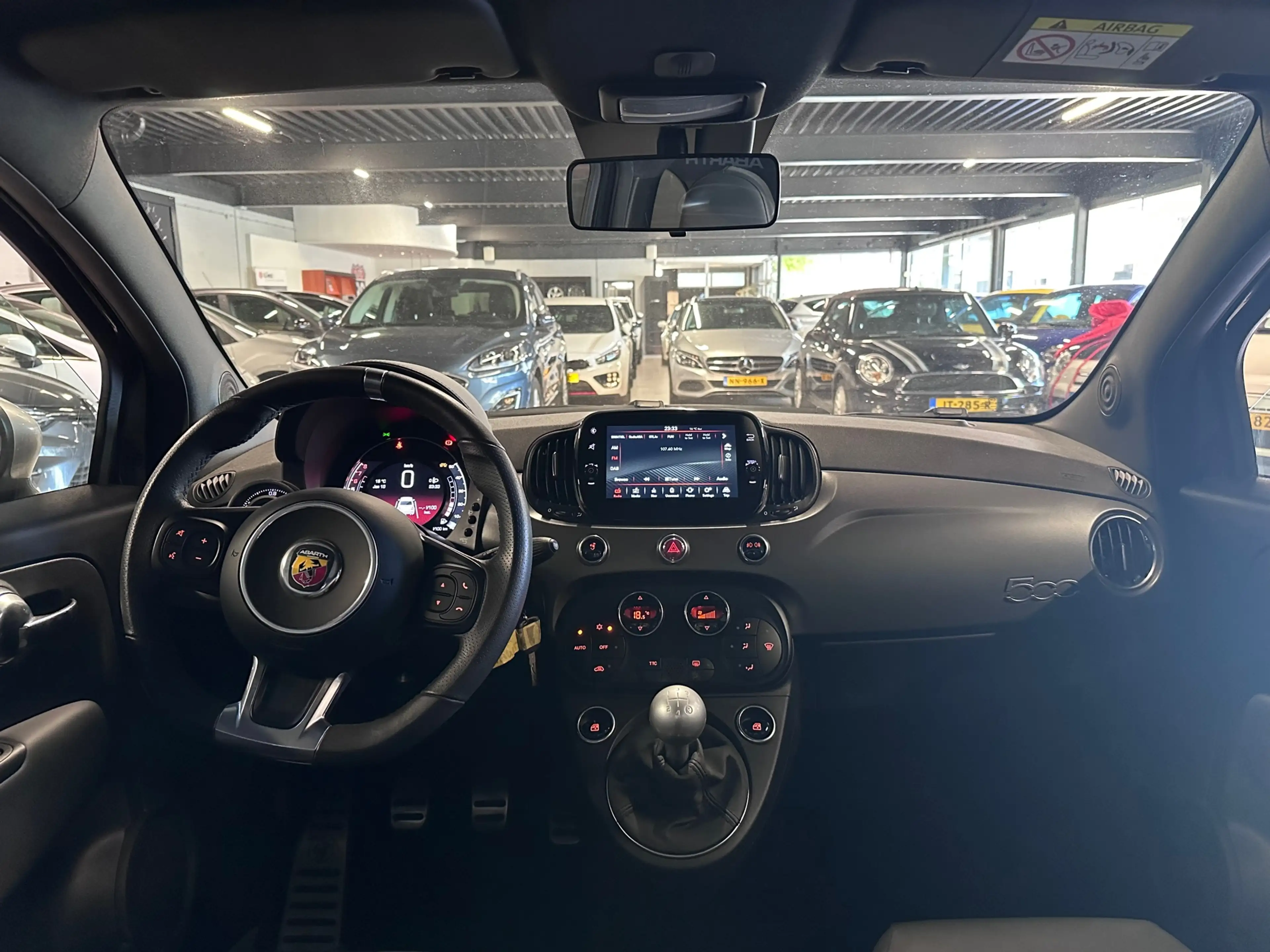 Abarth 595 Turismo 1.4 T-Jet Abarth LEDER / CLIMA / NAVI — photo 13