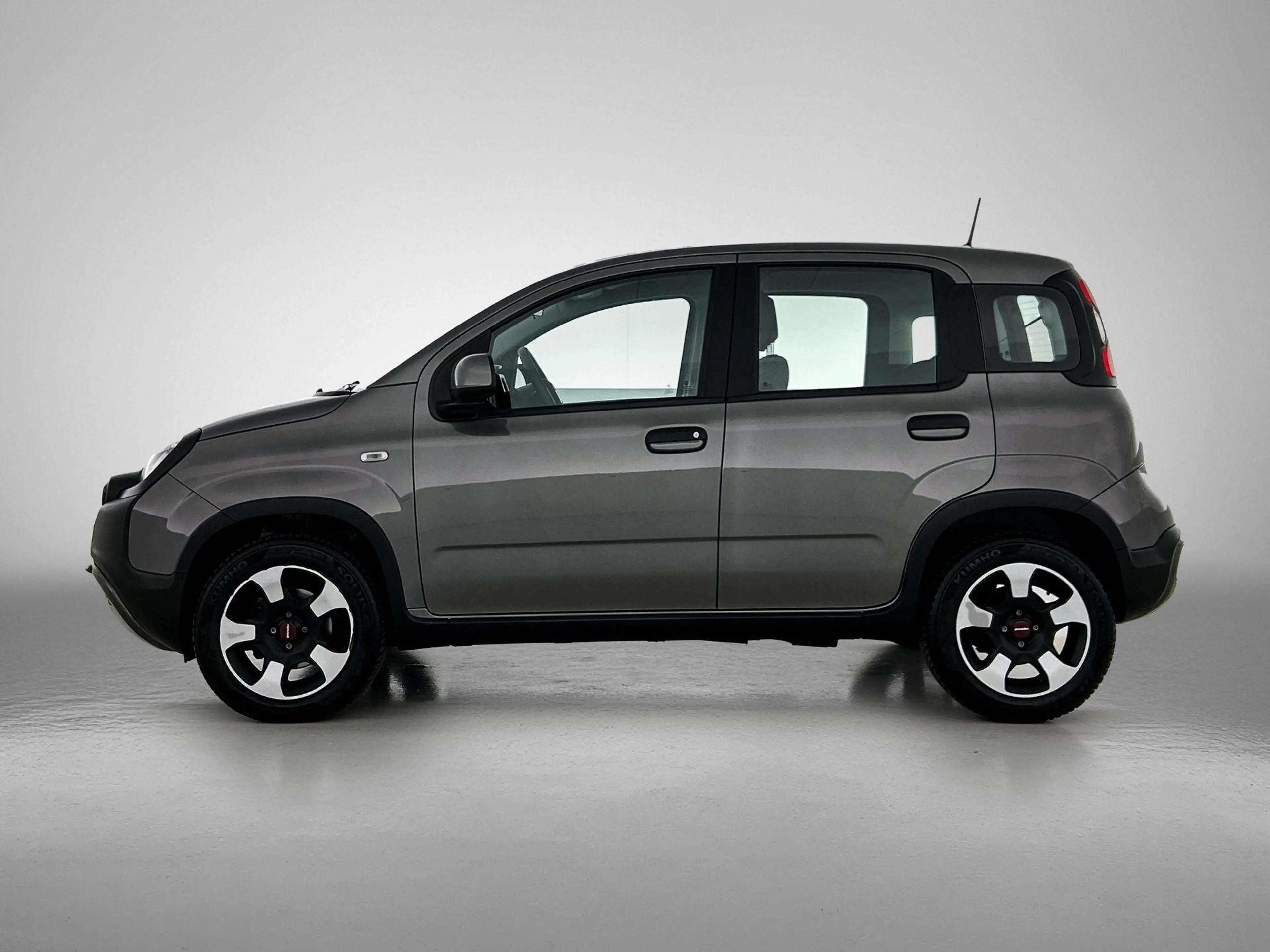 Fiat Panda 1.0 Hybrid Cross CARPLAY | CLIMA — photo 2