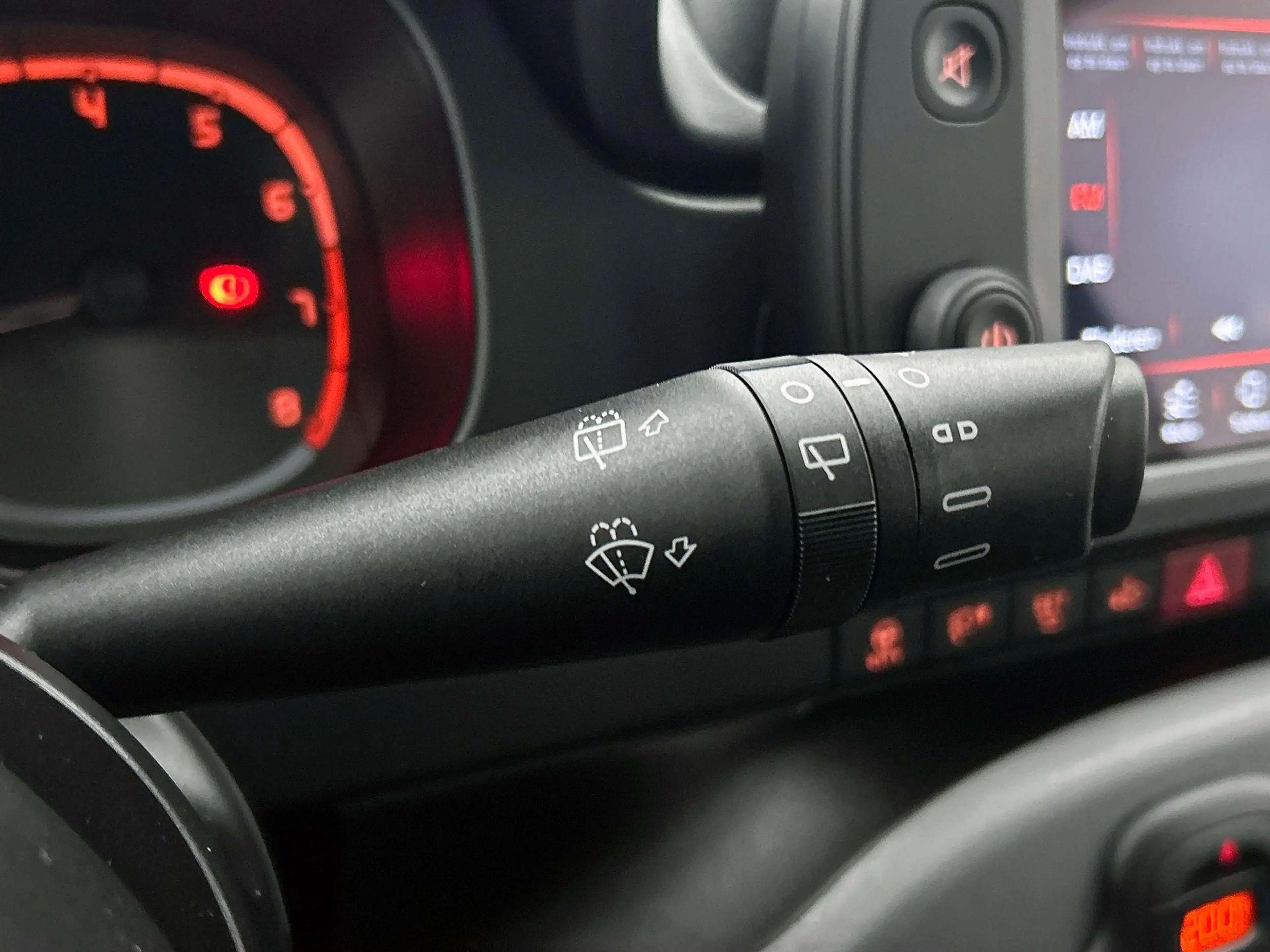 Fiat Panda 1.0 Hybrid Cross CARPLAY | CLIMA — photo 13