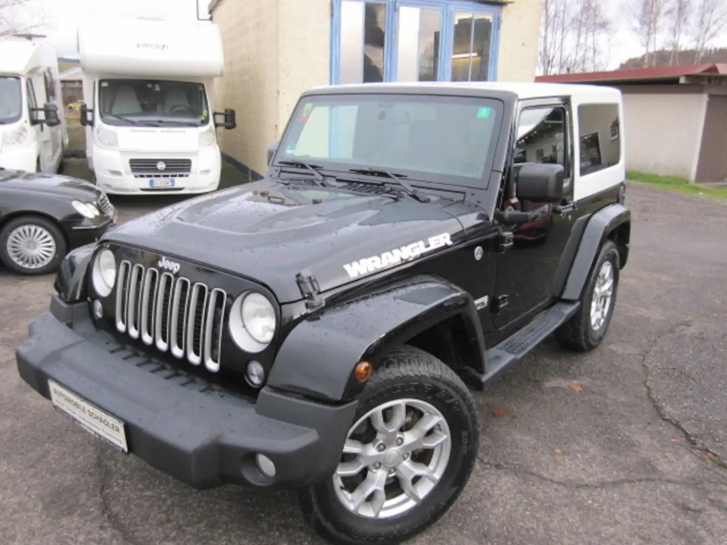 Jeep Wrangler Sahara 2,8 CRD ~ Automatik~Leder~Navi~Dual-Top Schwarz - 1