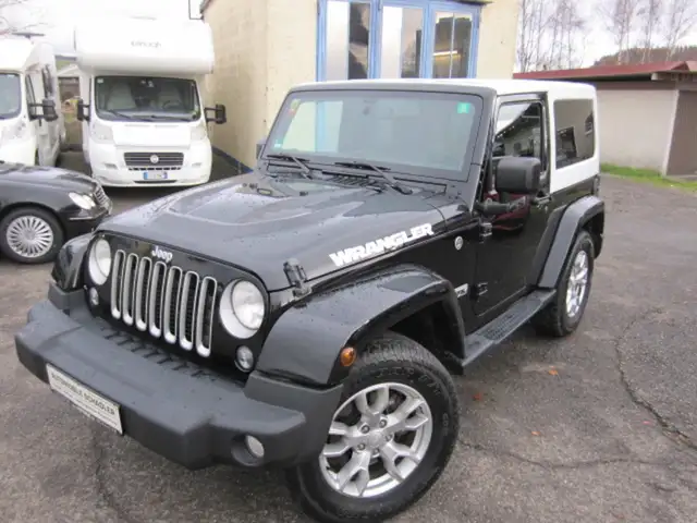 Jeep Wrangler Sahara 2,8 CRD ~ Automatik~Leder~Navi~Dual-Top