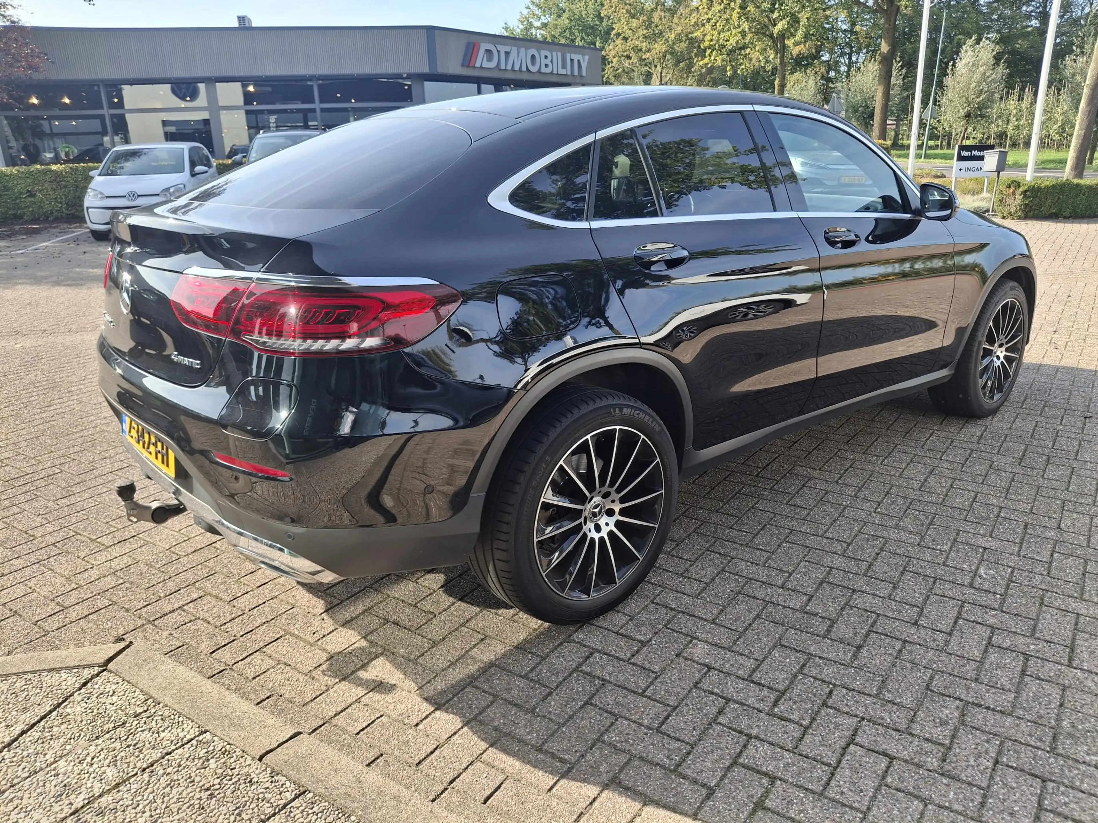 Mercedes-Benz GLC 300 Coupé 300e 4MATIC | LEER | ACHTERUITRIJCAMERA | EL — photo 4