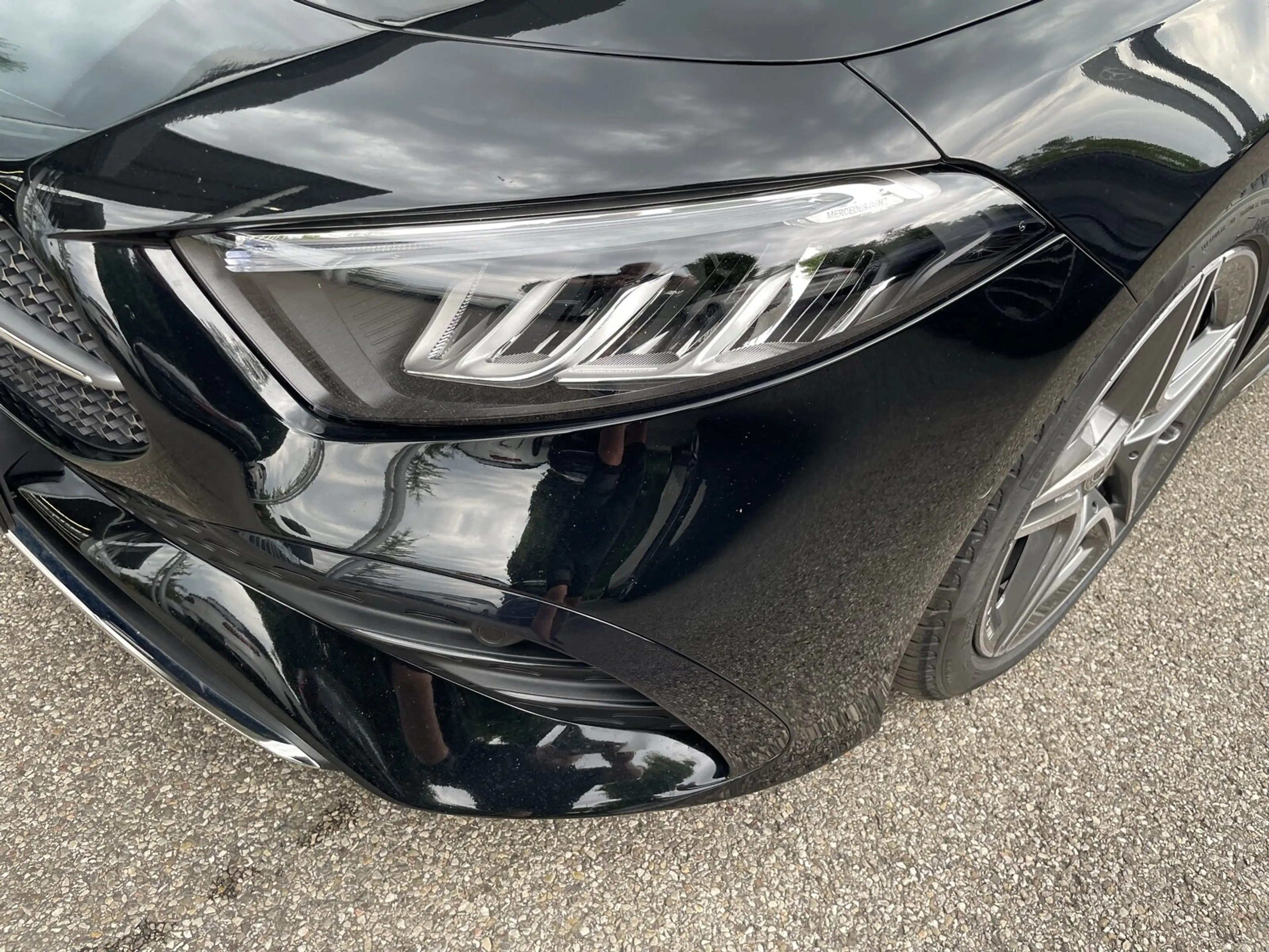 Mercedes-Benz A 200 A 200 d Kompaktlimousine AMG *PANO*KEYLESS*AMBI*CAM — photo 2