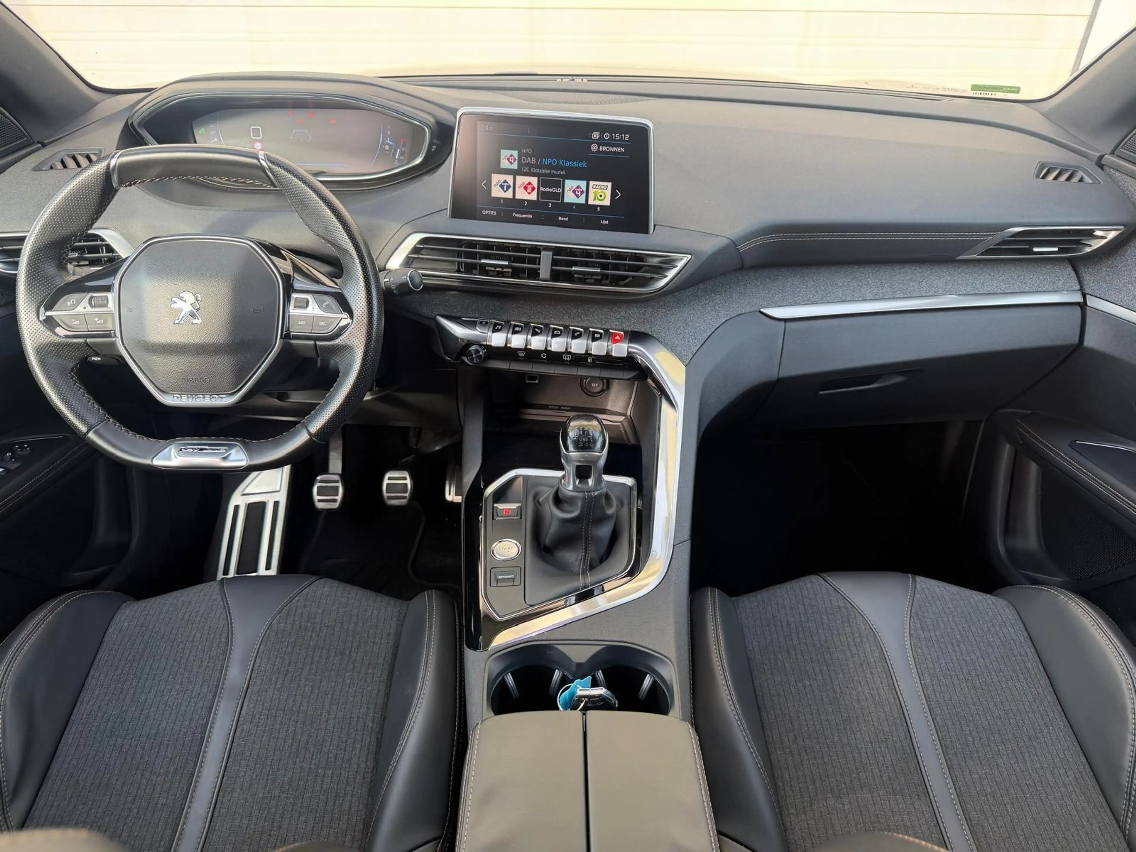 Peugeot 5008 1.2 GT-Line/PANO/KEYLESS/TREKH/CAMERA/APK/NAP — photo 20