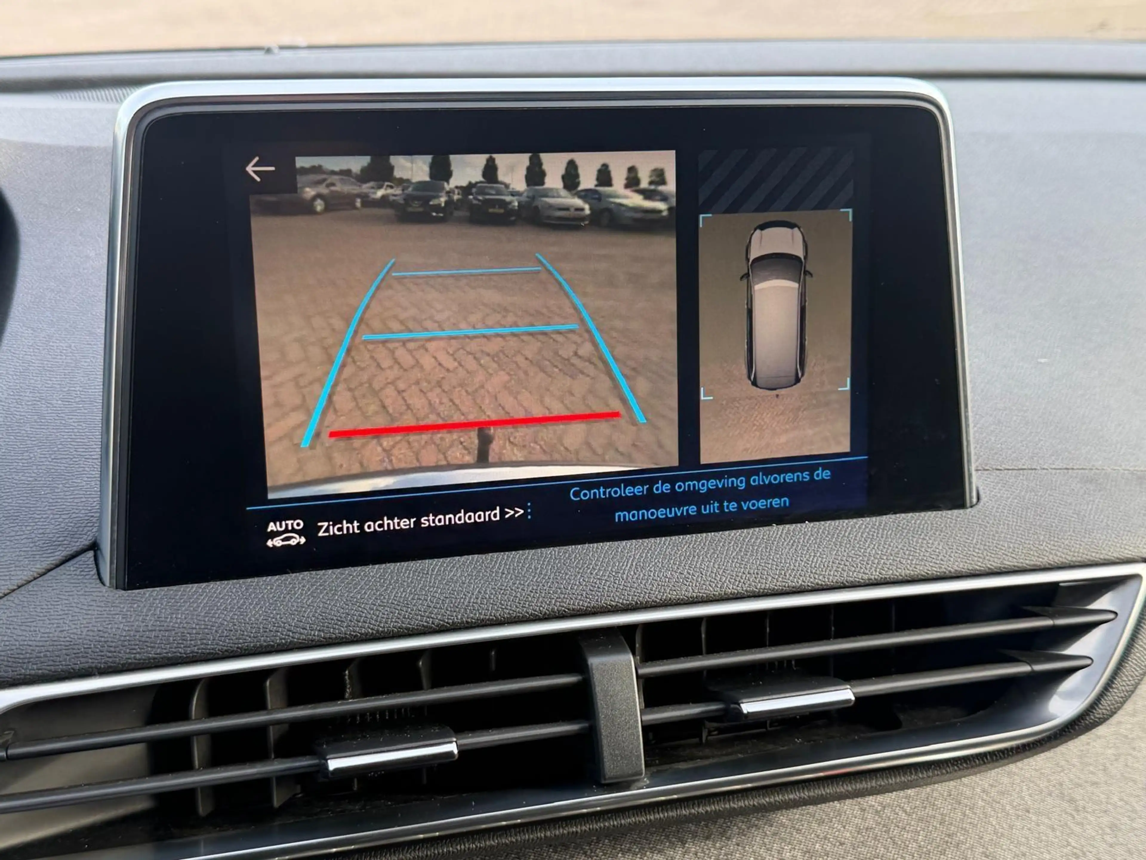 Peugeot 5008 1.2 GT-Line/PANO/KEYLESS/TREKH/CAMERA/APK/NAP — photo 24