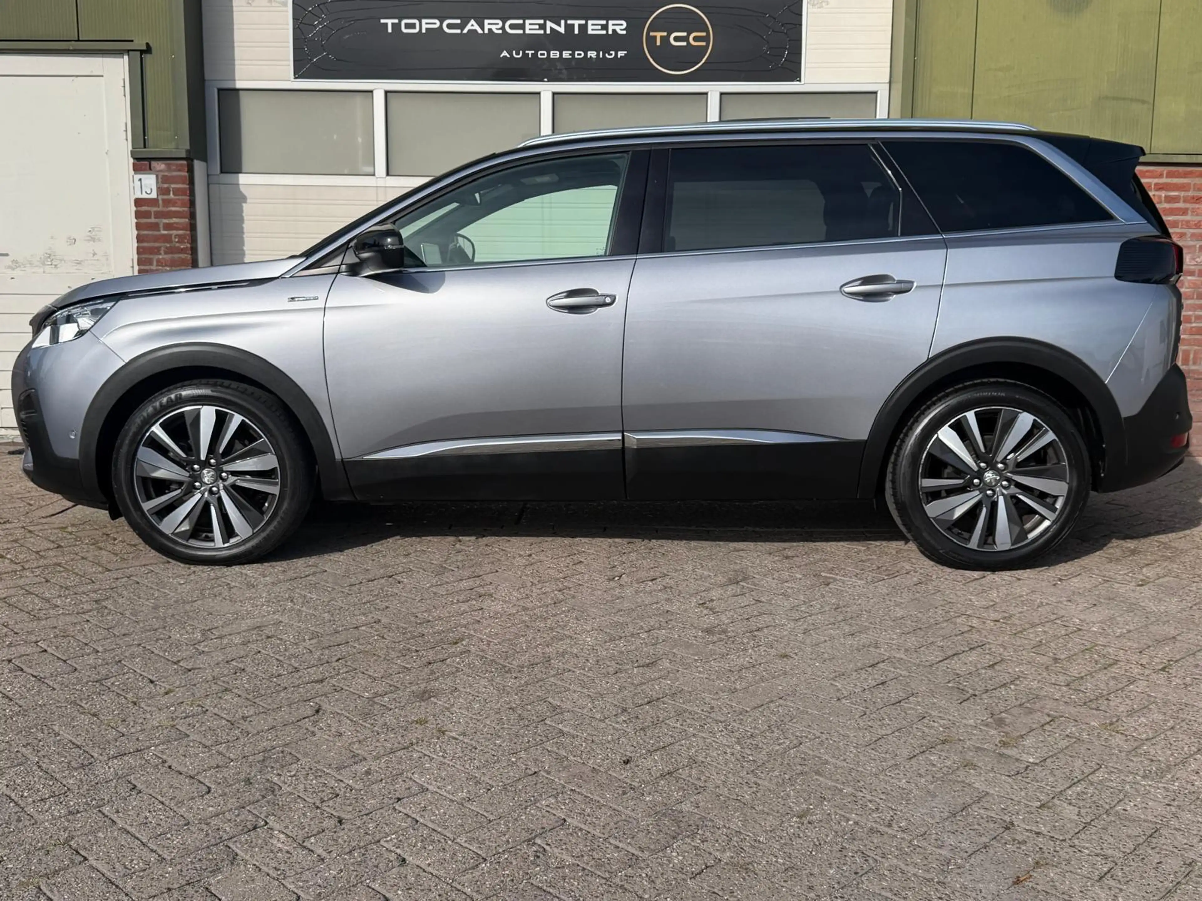 Peugeot 5008 1.2 GT-Line/PANO/KEYLESS/TREKH/CAMERA/APK/NAP — photo 4