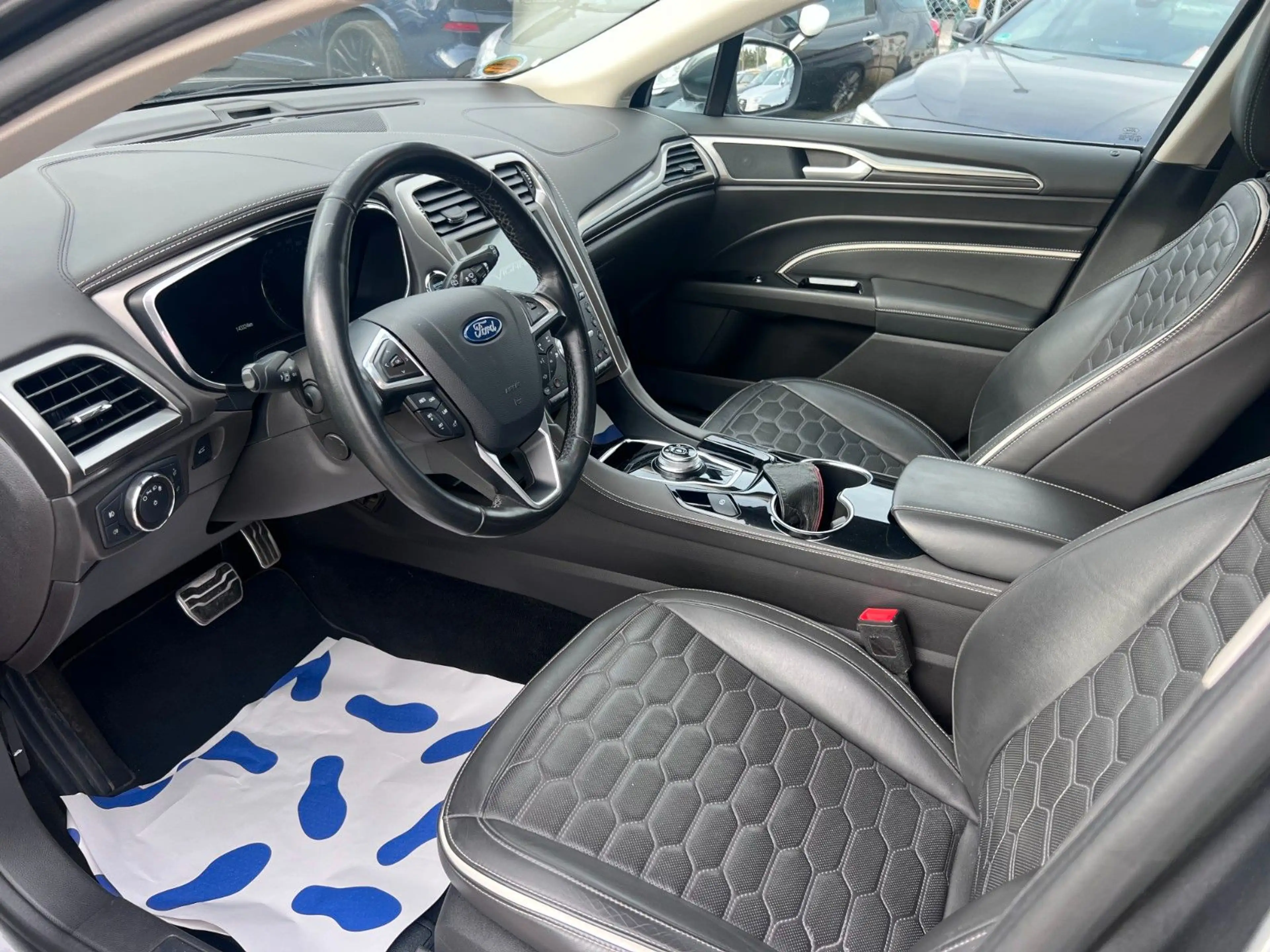 Ford Mondeo Turnier Vignale AWD Vollausstattung — photo 8
