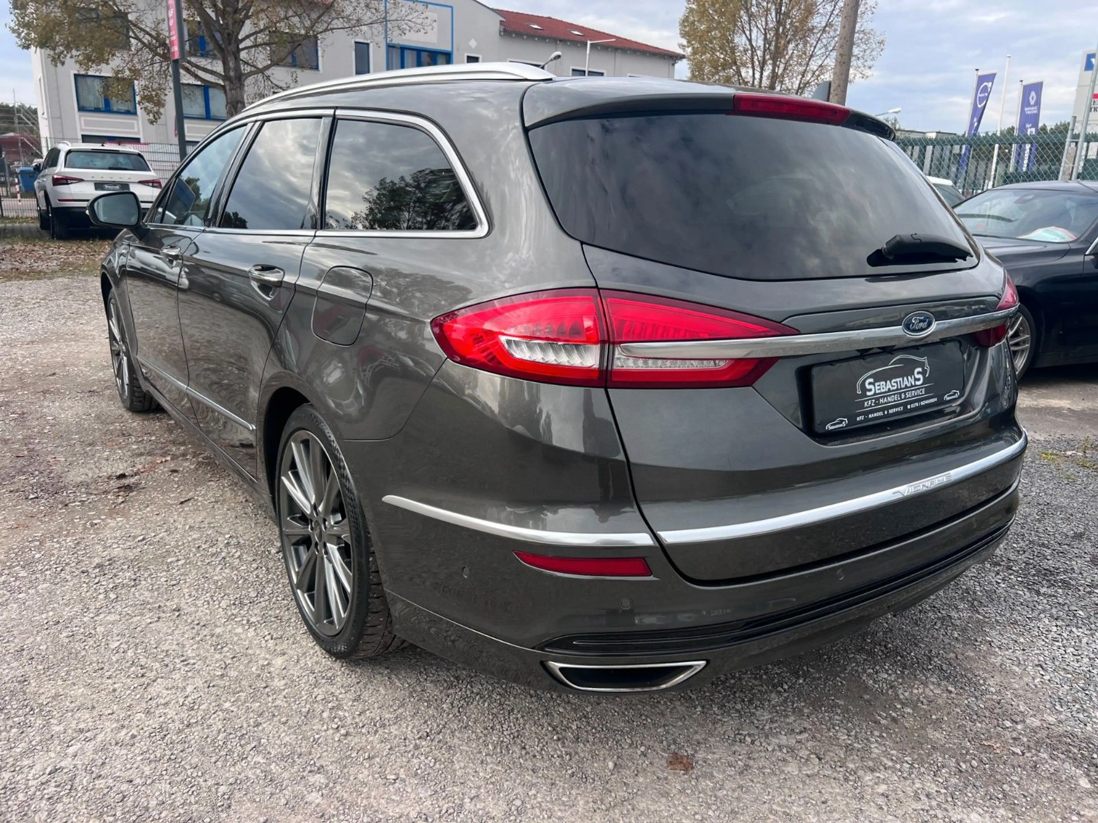 Ford Mondeo Turnier Vignale AWD Vollausstattung — photo 6