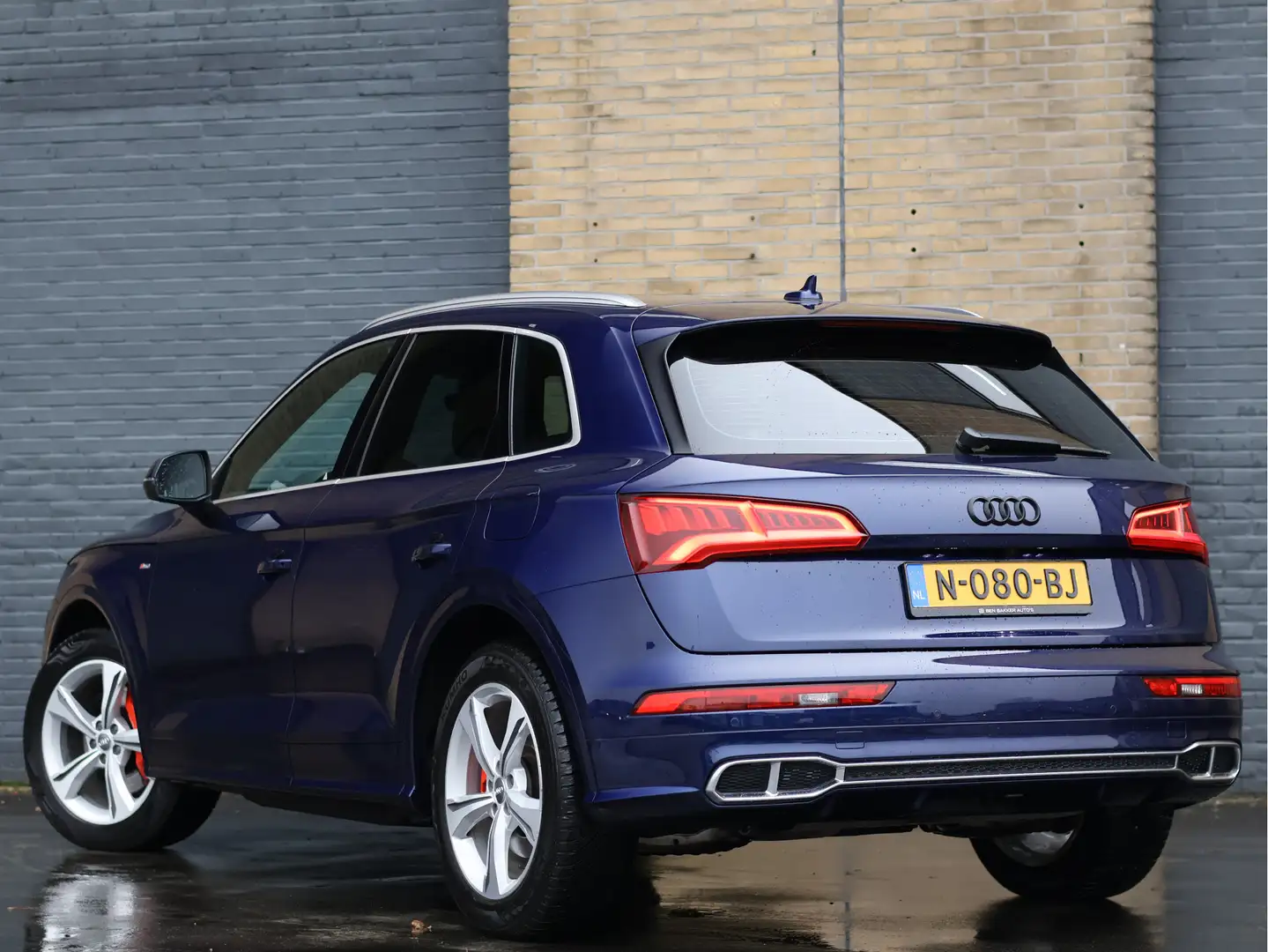 Audi Q5 55 TFSI e quattro S-line Competition | Lucht | ACC Blauw - 2